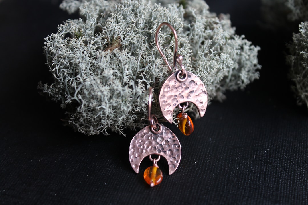 Discover Amber Jewelry Near You Today