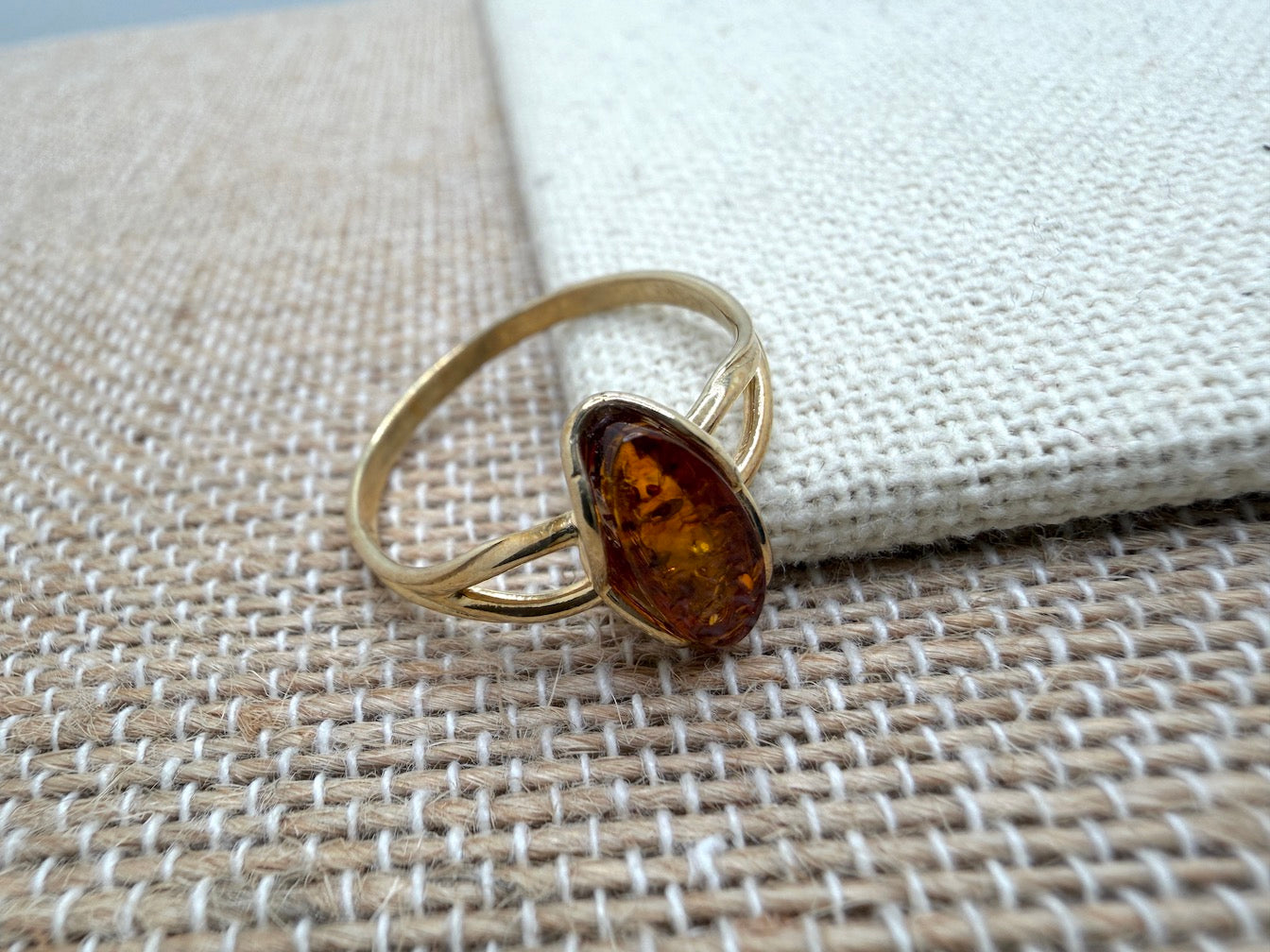 14K Gold & Honey Baltic Amber Ring – Oval Amber – Lightweight Everyday Gold Ring