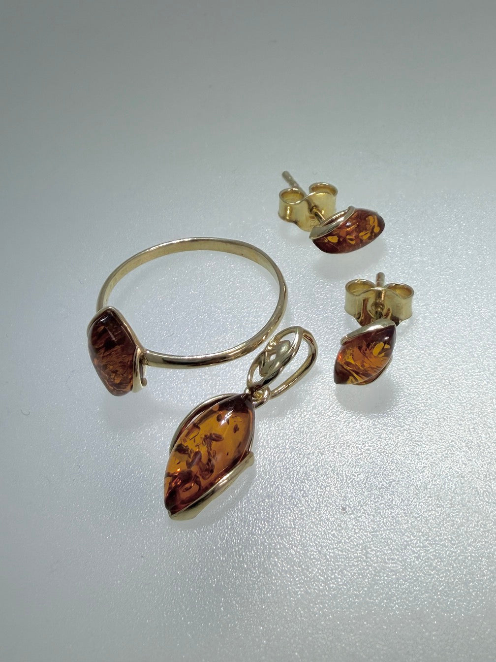 14K Solid Gold & Cognac Baltic Amber Jewelry Set – Ring, Pendant & Earrings – Lightweight Everyday Amber