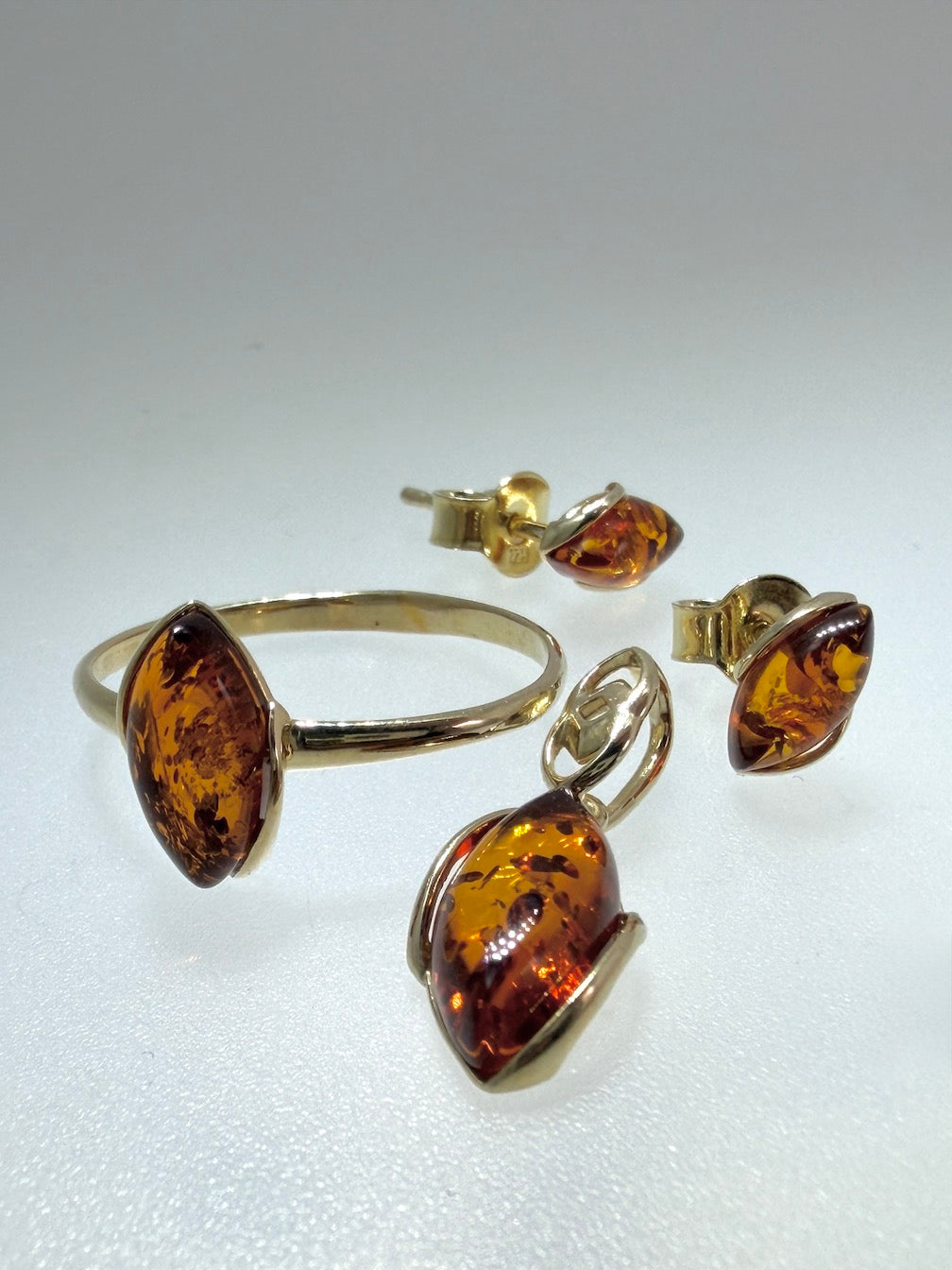 14K Solid Gold & Cognac Baltic Amber Jewelry Set – Ring, Pendant & Earrings – Lightweight Everyday Amber