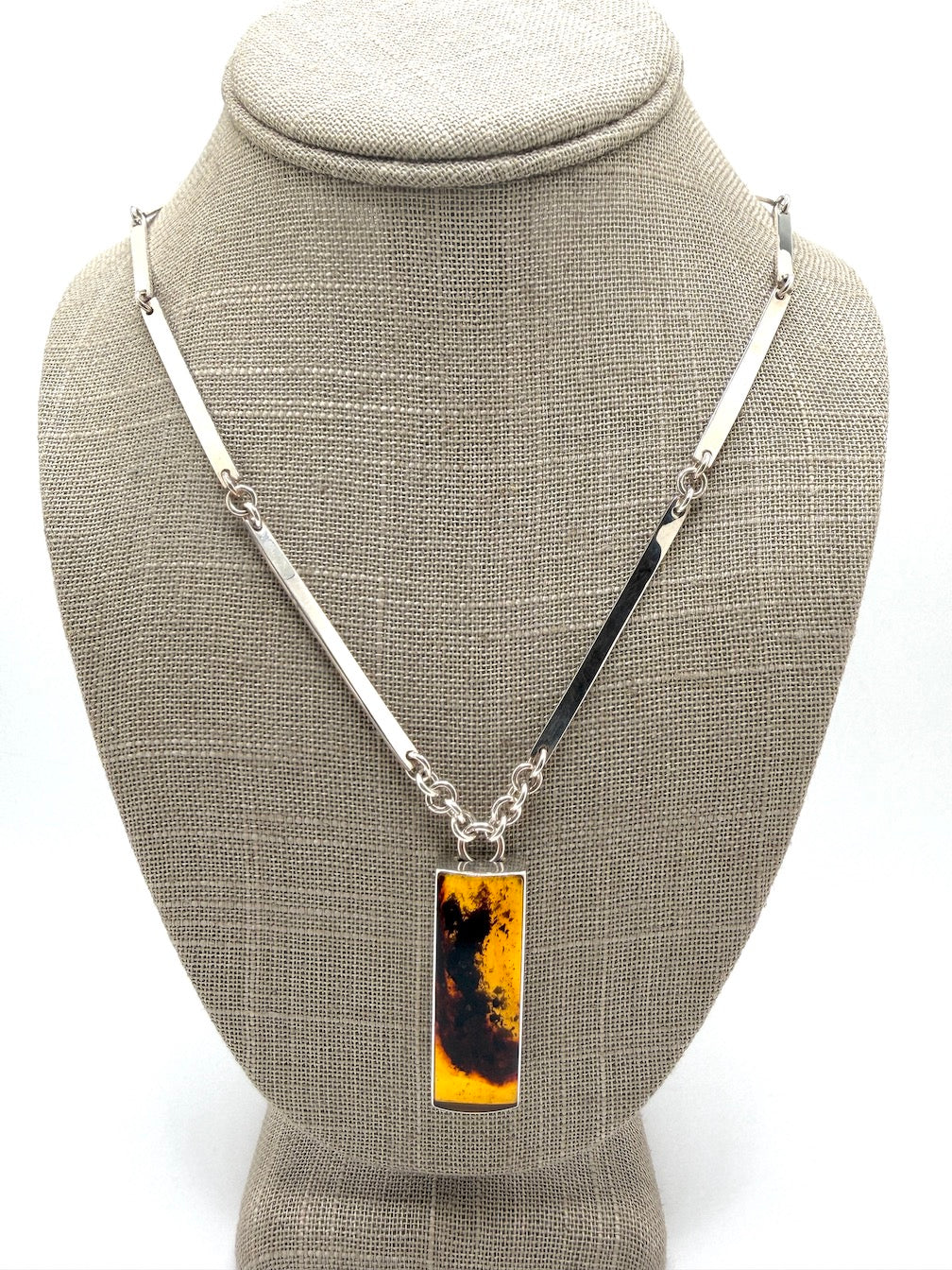 Ambermoda Designer Sterling Silver Rectangular Link Necklace with Genuine Honey Baltic Amber – Design by Mariusz Gliwiński