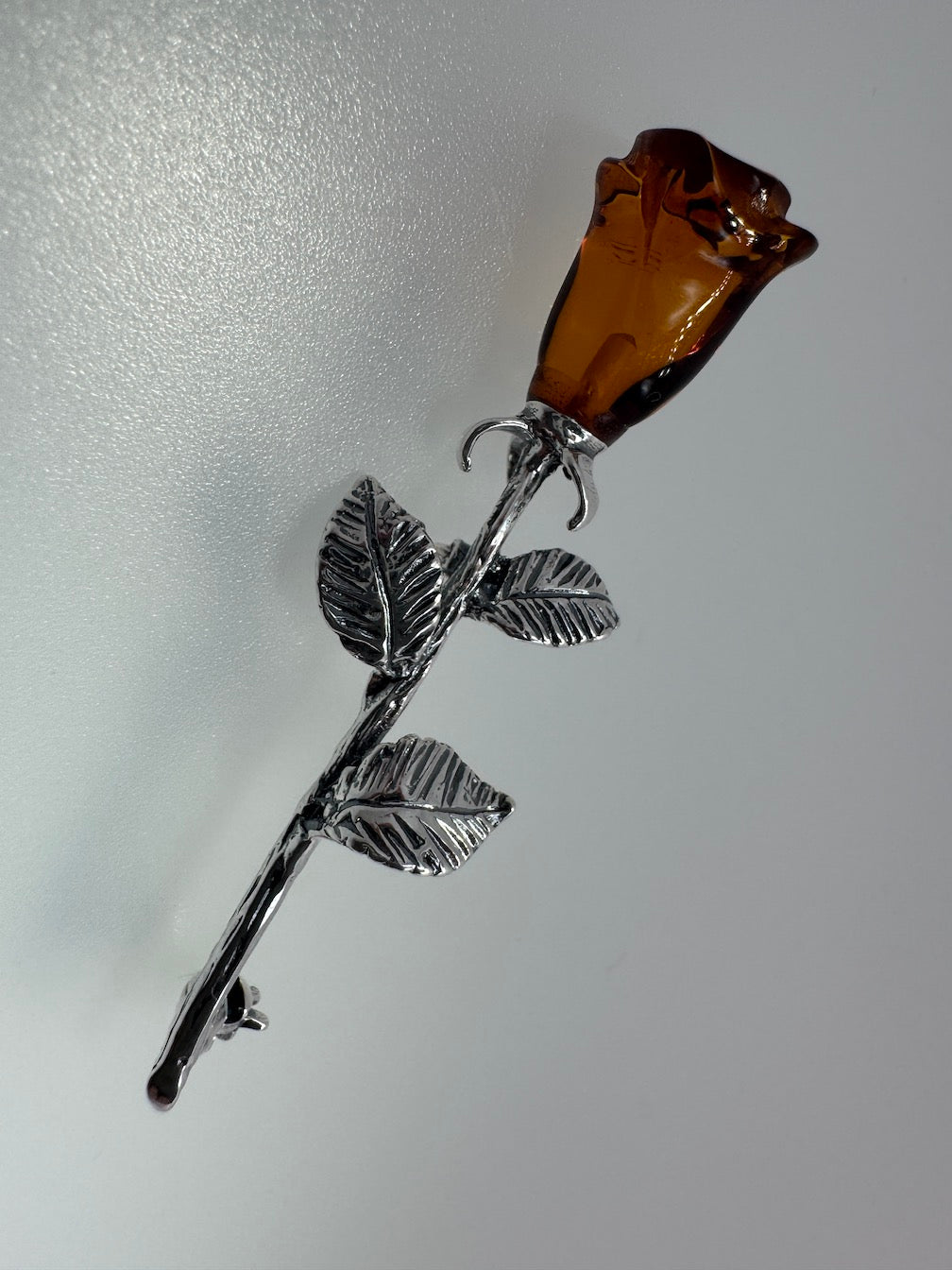 Baltic Amber Carved Rose Brooch in Sterling Silver – Honey Cognac