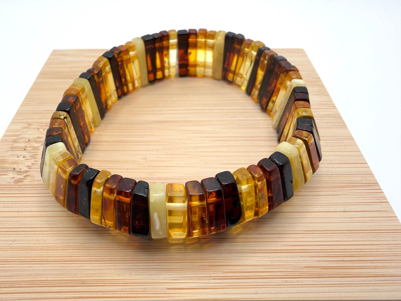Baltic Amber Ombré Stretch Bracelet – Diamond Polished Lemon, Cognac & Cherry Amber