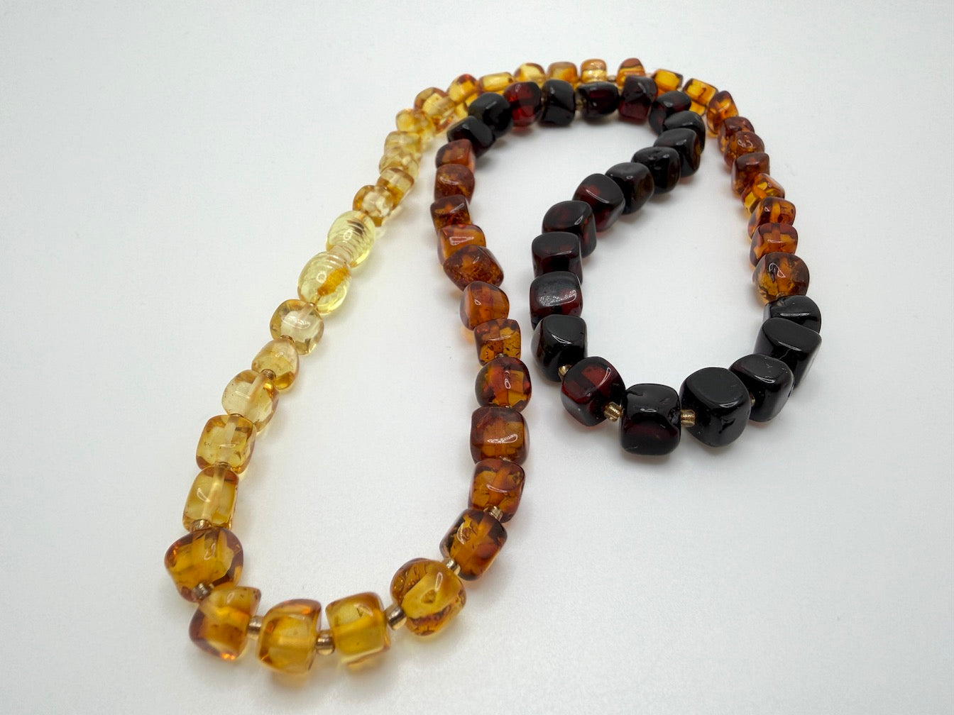 Amber Ombre Cube Necklace – Small Square Amber Beads in Lemon Honey Cherry Gradient