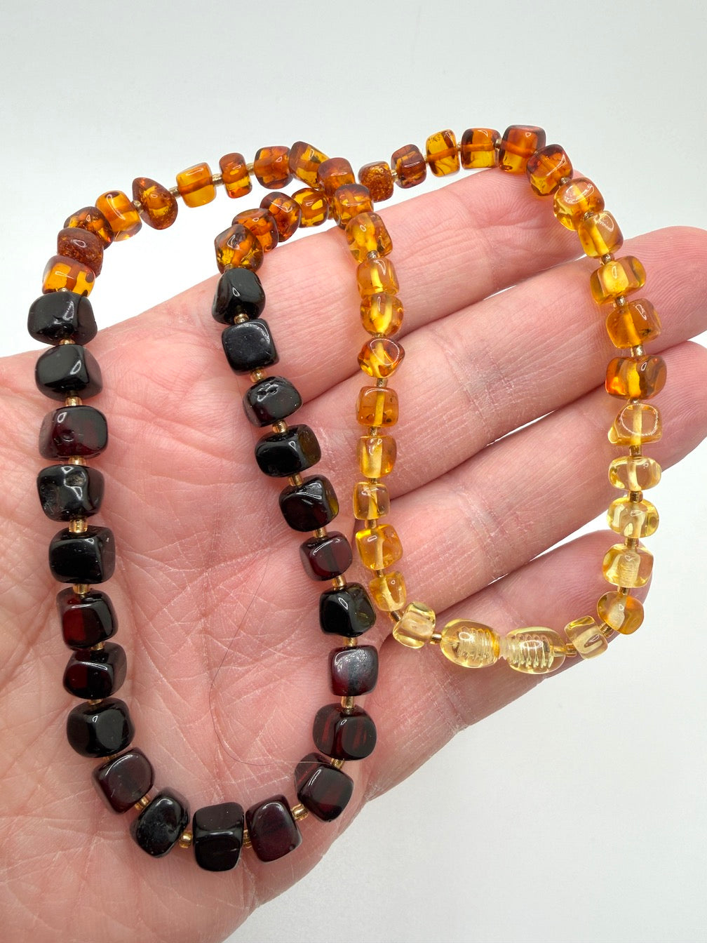 Amber Ombre Cube Necklace – Small Square Amber Beads in Lemon Honey Cherry Gradient