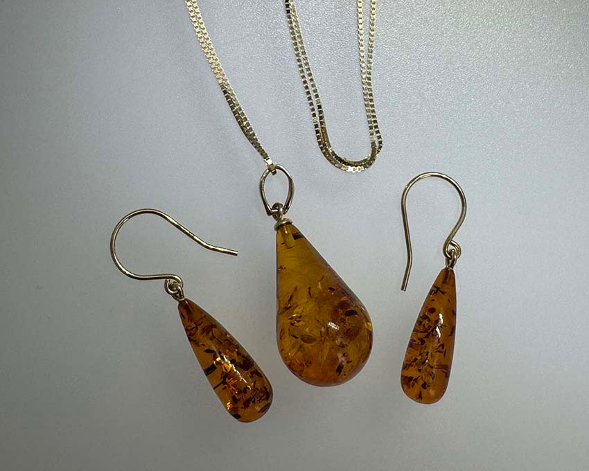 Genuine Baltic Amber Ombré Teardrop Pendant & Earring Set - 14K Gold