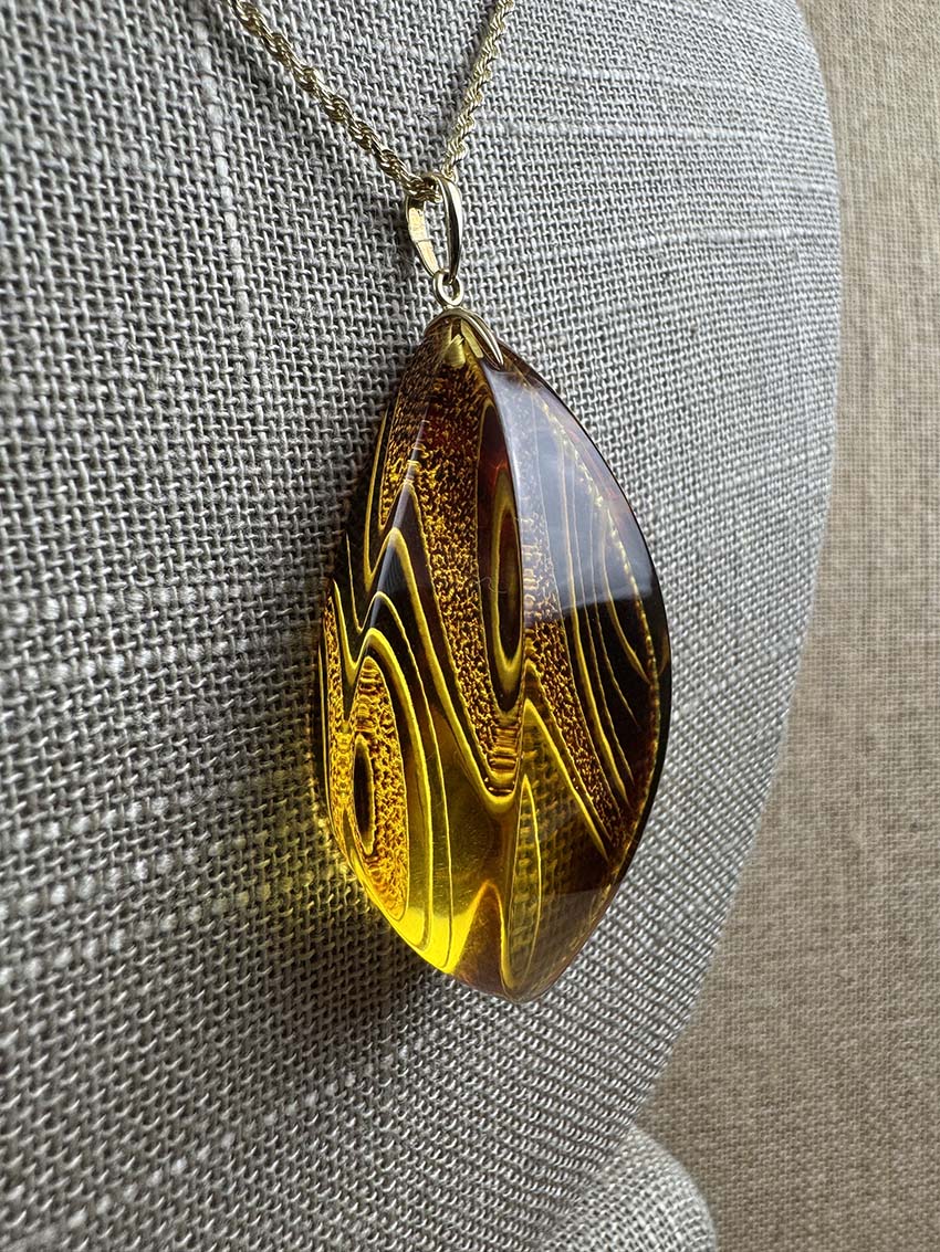 Genuine Hand-Etched Baltic Amber Pendant - Honey Amber in Solid 14K Gold on Rope Chain