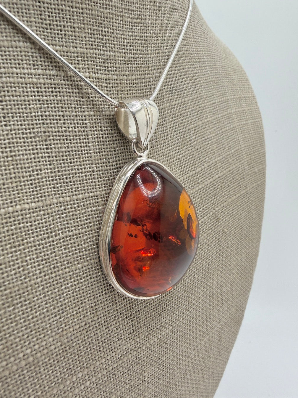 Hammered Sterling Silver Genuine Baltic Amber Oval Pendant Necklace on Silver Chain