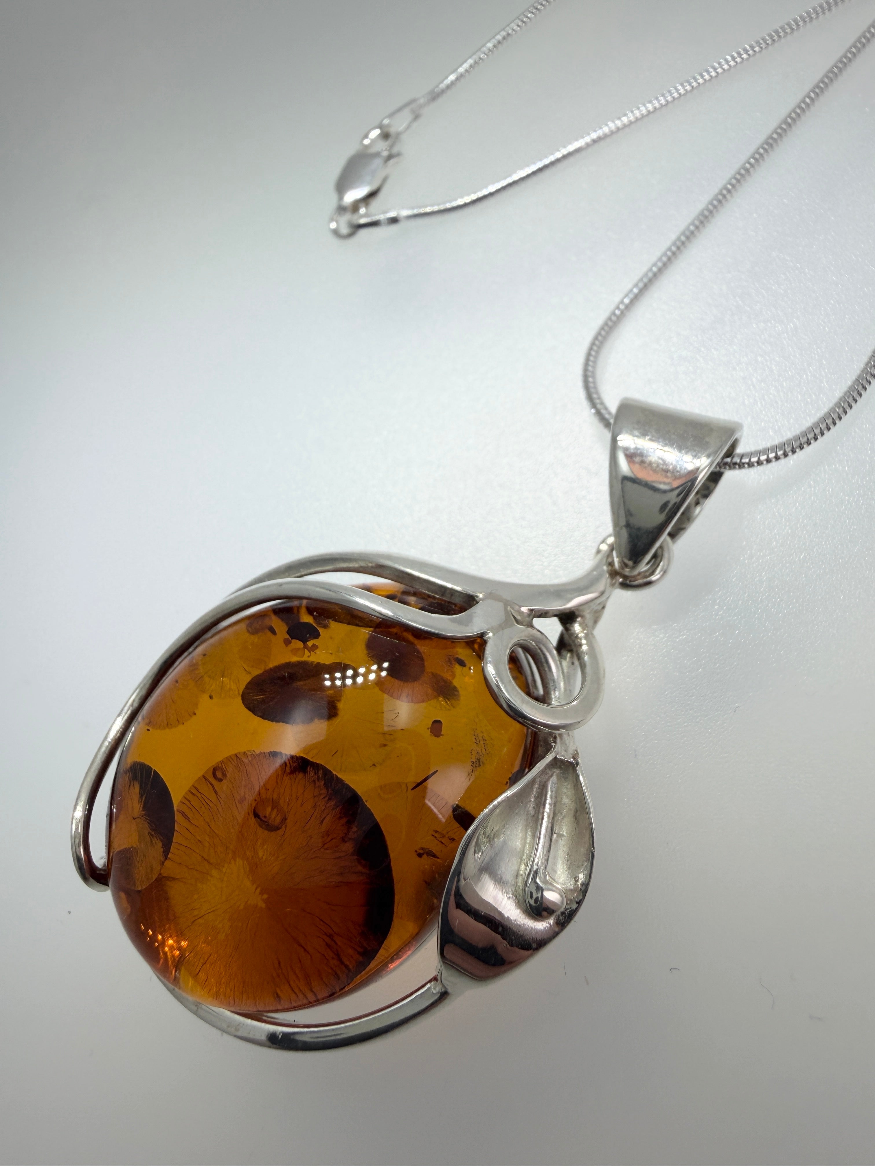 Handmade in Poland 925 Sterling Silver Calla Lily Honey Baltic Amber Pendant Necklace – Genuine Baltic Amber Jewelry