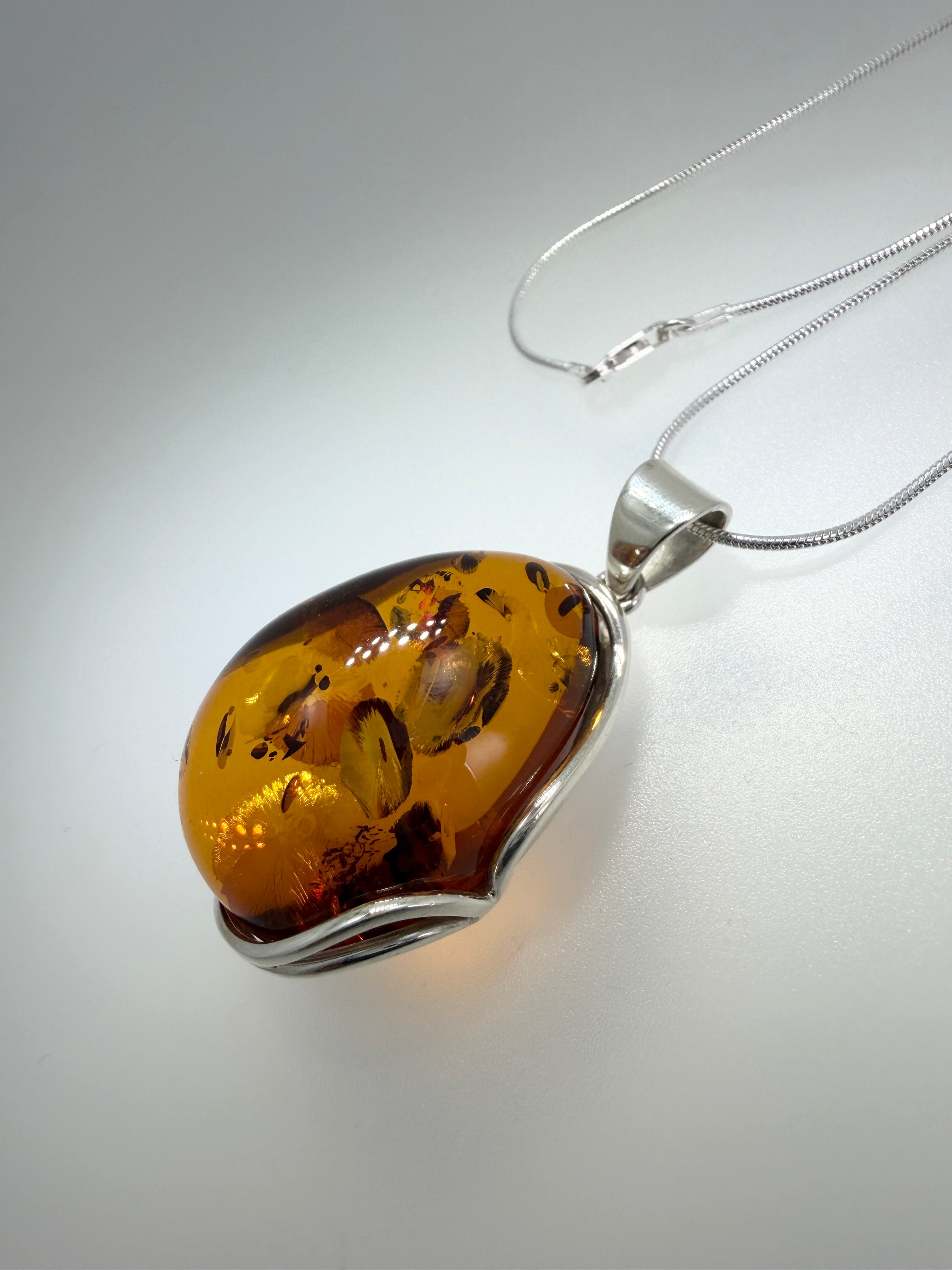 Handmade in Poland 925 Sterling Silver Honey Baltic Amber Ombre Pendant Necklace – Genuine Baltic Amber Jewelry