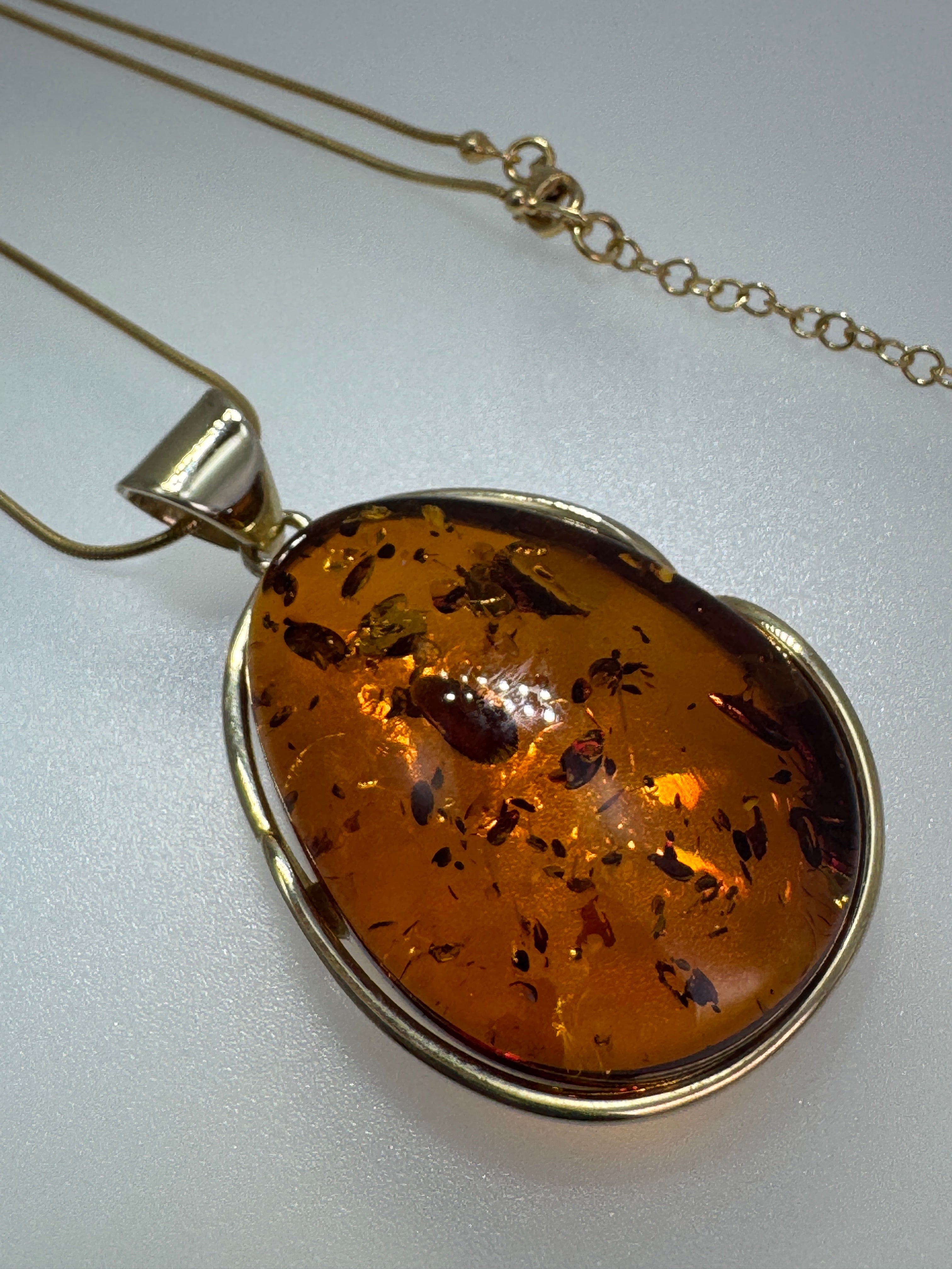 Handmade in Poland Gold Plated Sterling Silver Honey Baltic Amber Ombre Pendant Necklace – Genuine Baltic Amber Jewelry