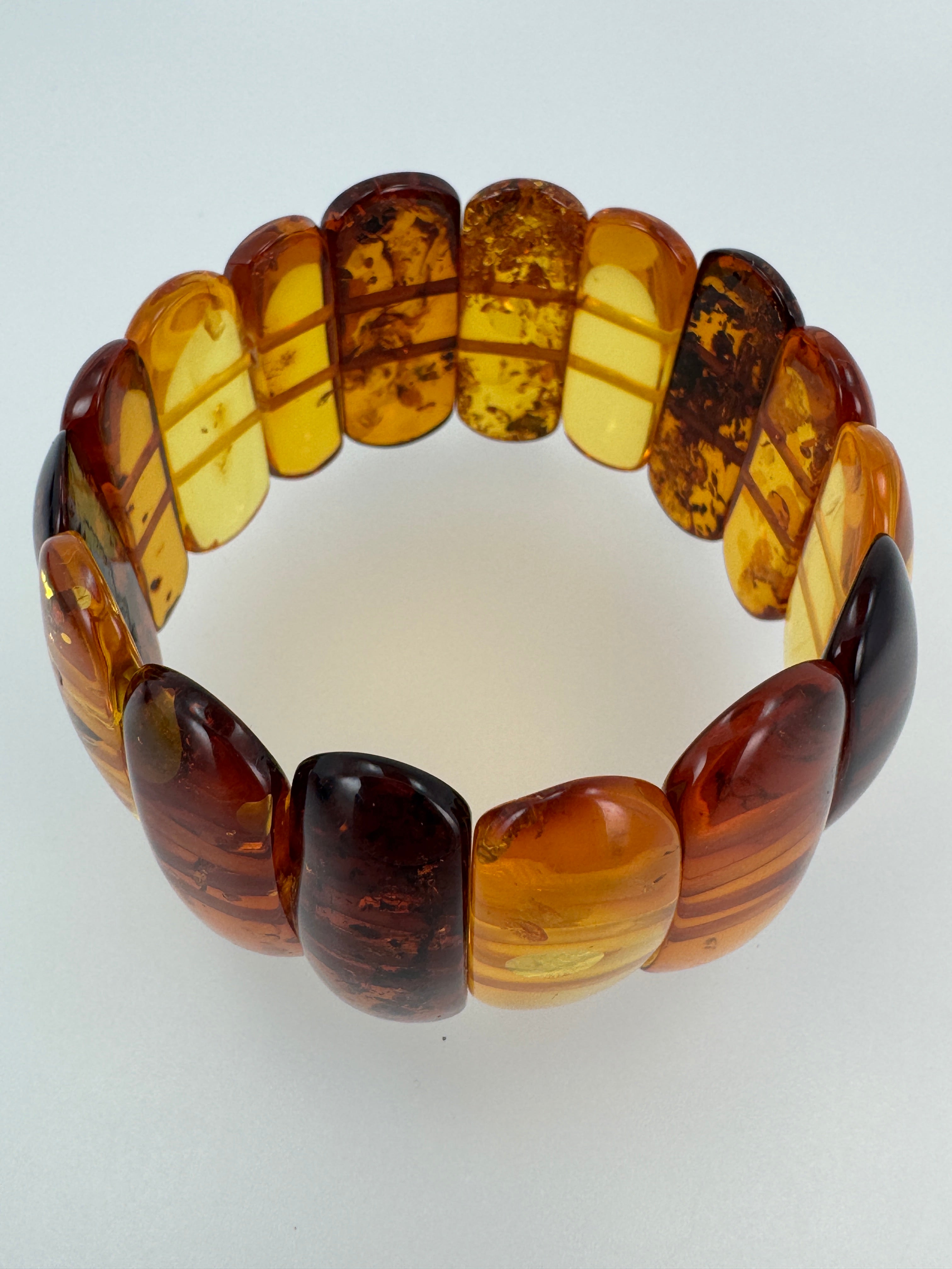 Baltic Amber Ombré Stretch Bracelet – Lemon, Cognac & Cherry Amber, Handmade in Lithuania