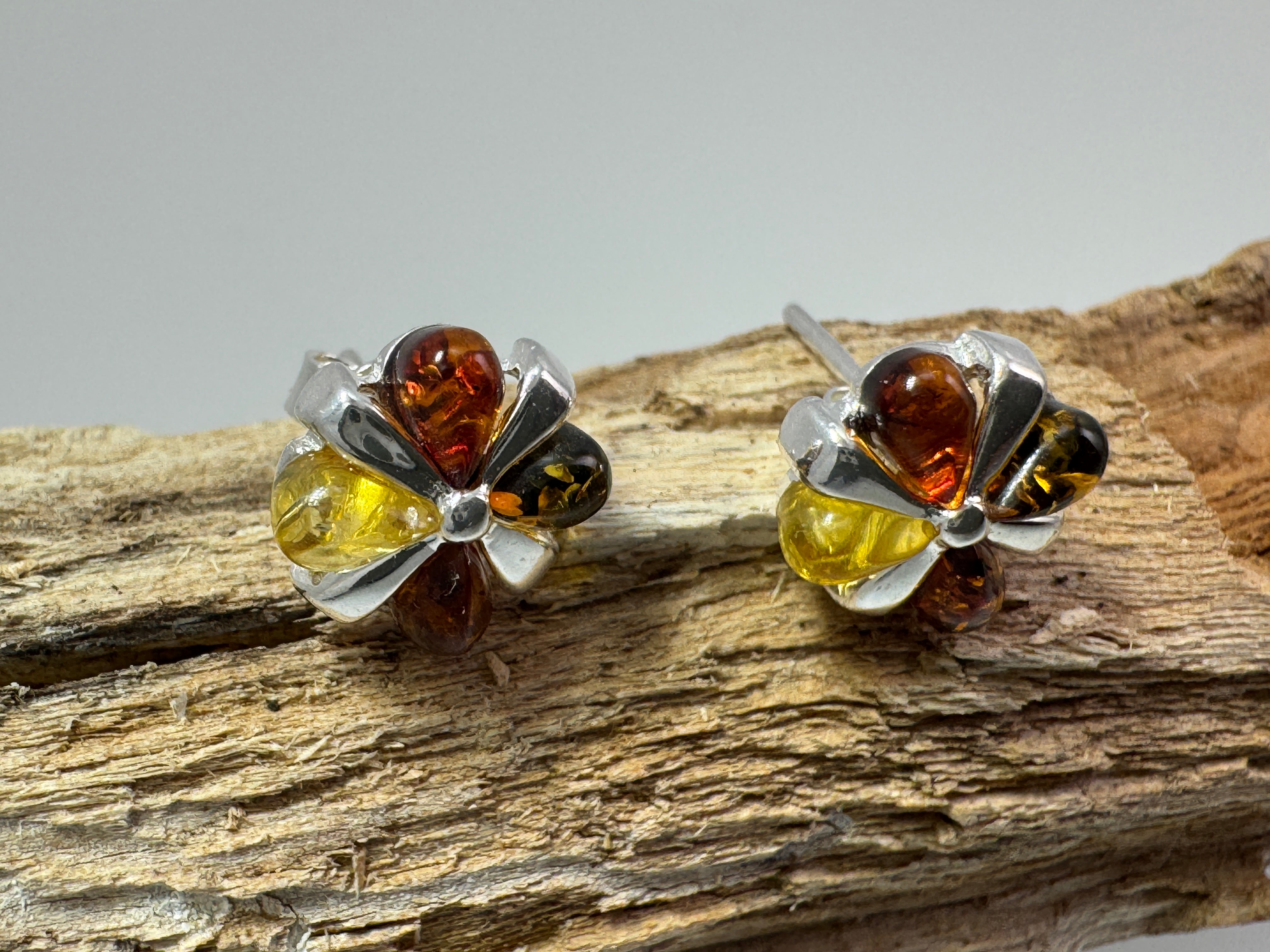 Sterling Silver Amber Trio Studs – Honey, Cognac & Lemon Amber Post Earrings (10mm) - Lightweight Everyday Post Earrings in Silver