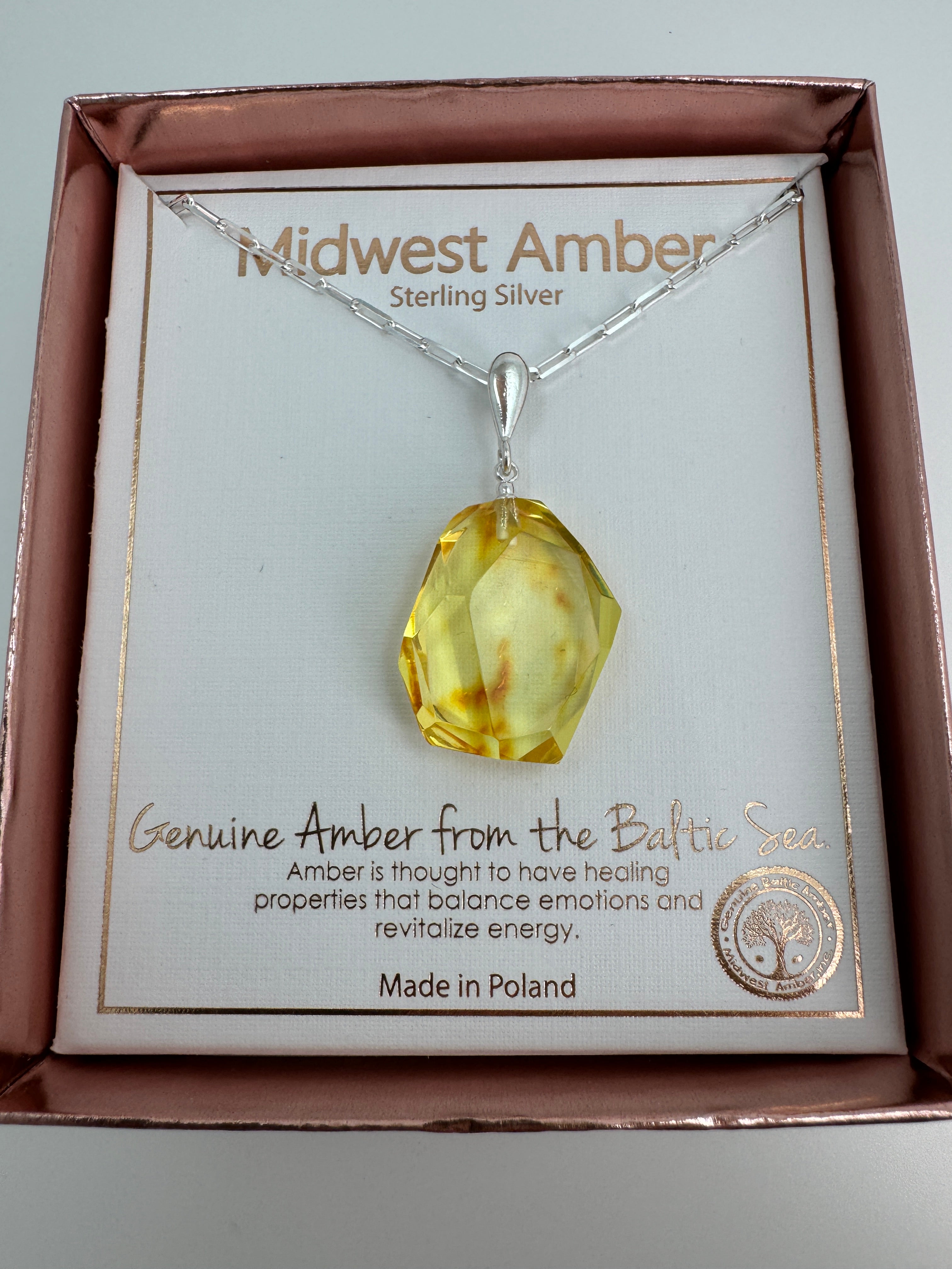 Radiant lemon glow – Faceted lemon Baltic amber pendant on choice of silver chain