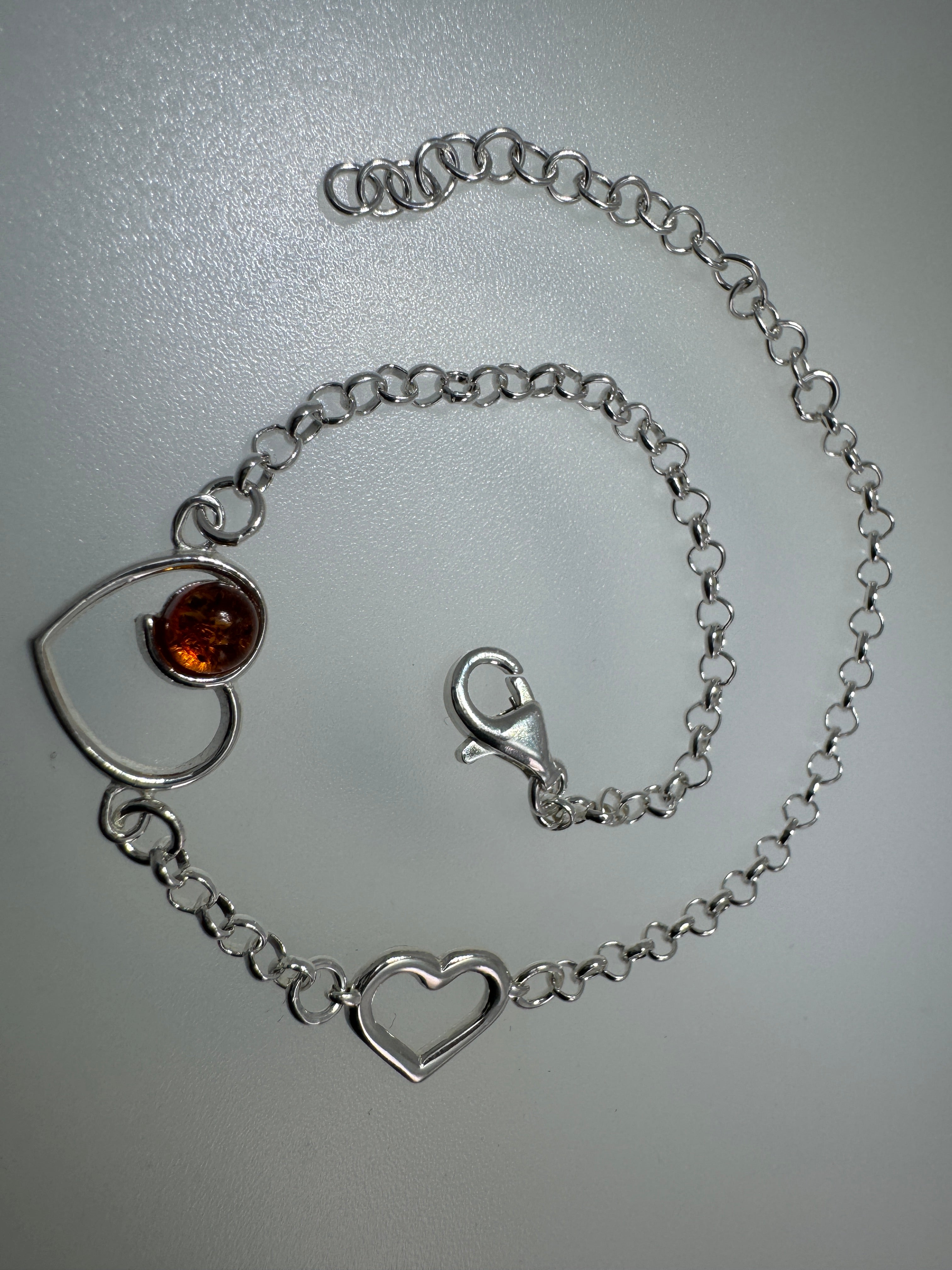 Baltic Amber Heart Chain Bracelet – Sterling Silver, Lightweight & Minimalist Design