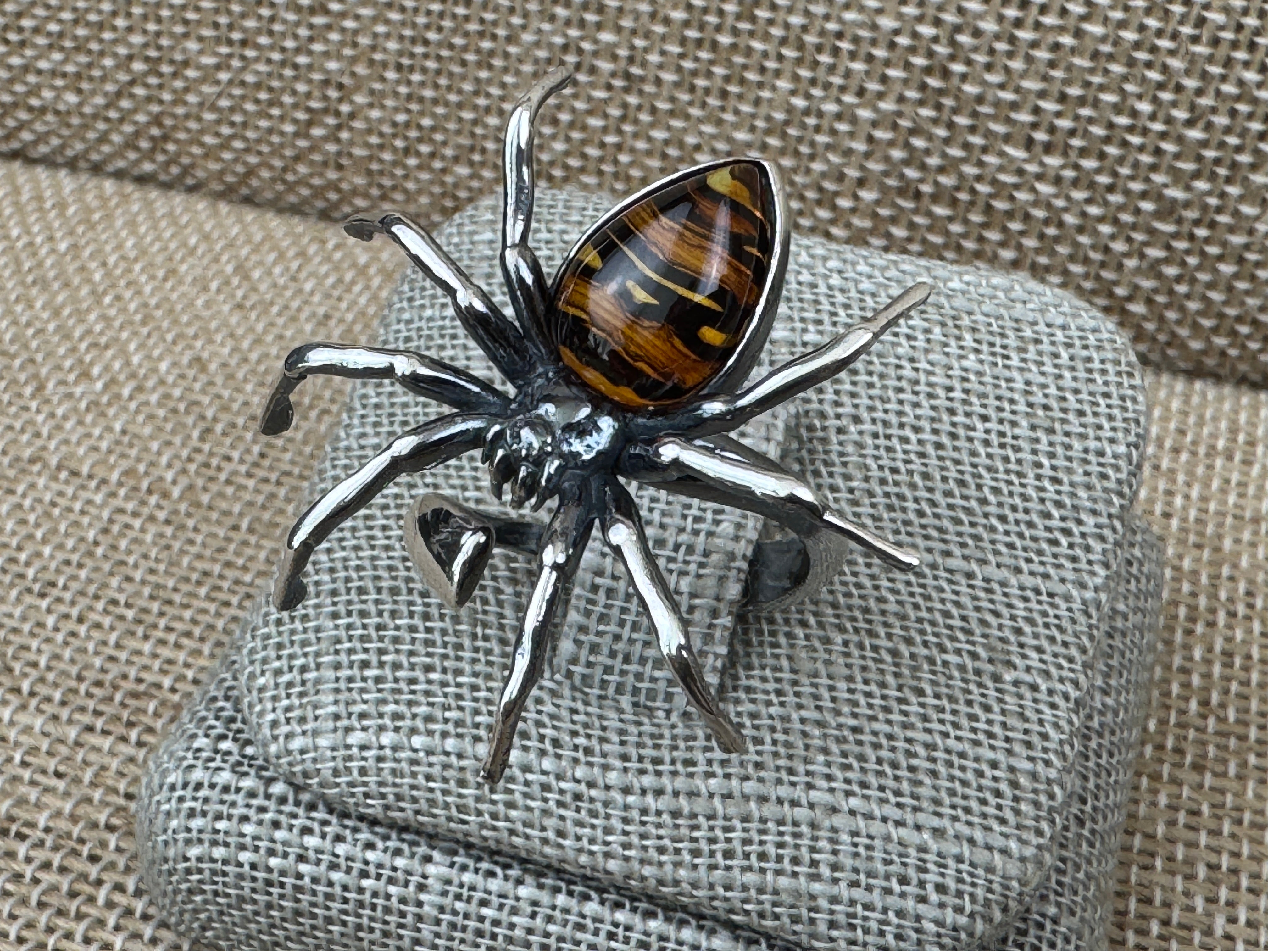 Sterling Silver Spider Ring with Hand-Etched Baltic Amber – Adjustable Statement Design