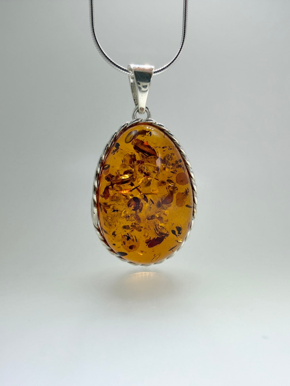 Sterling Silver Honey Baltic Amber Ombre Pendant Necklace – Genuine Baltic Amber Jewelry