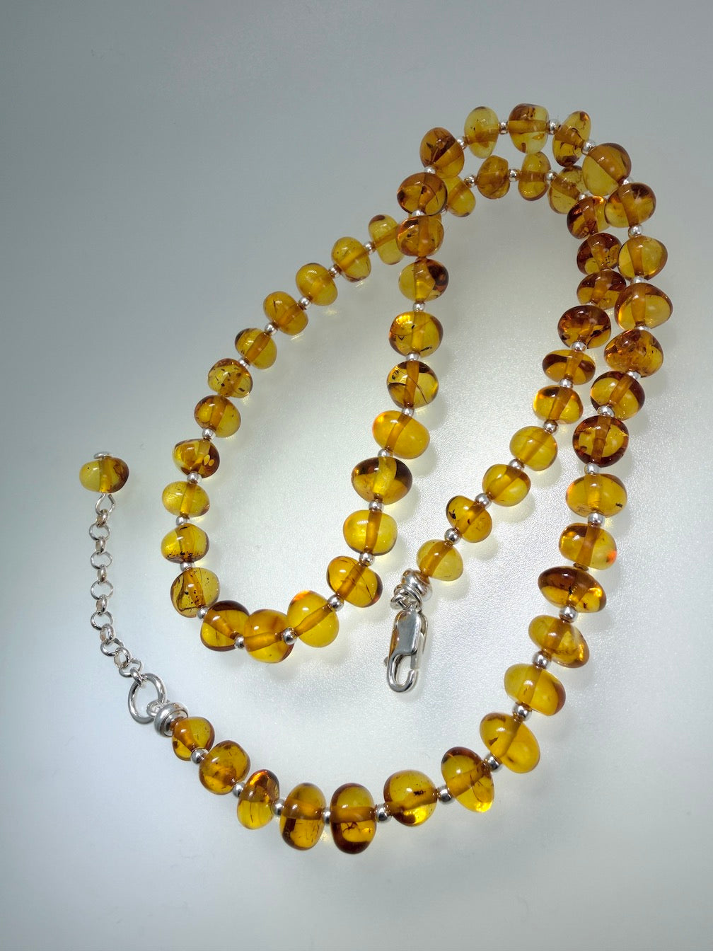 Sterling Silver & Honey Baltic Amber Bead Necklace – Graduated Amber Everyday Necklace