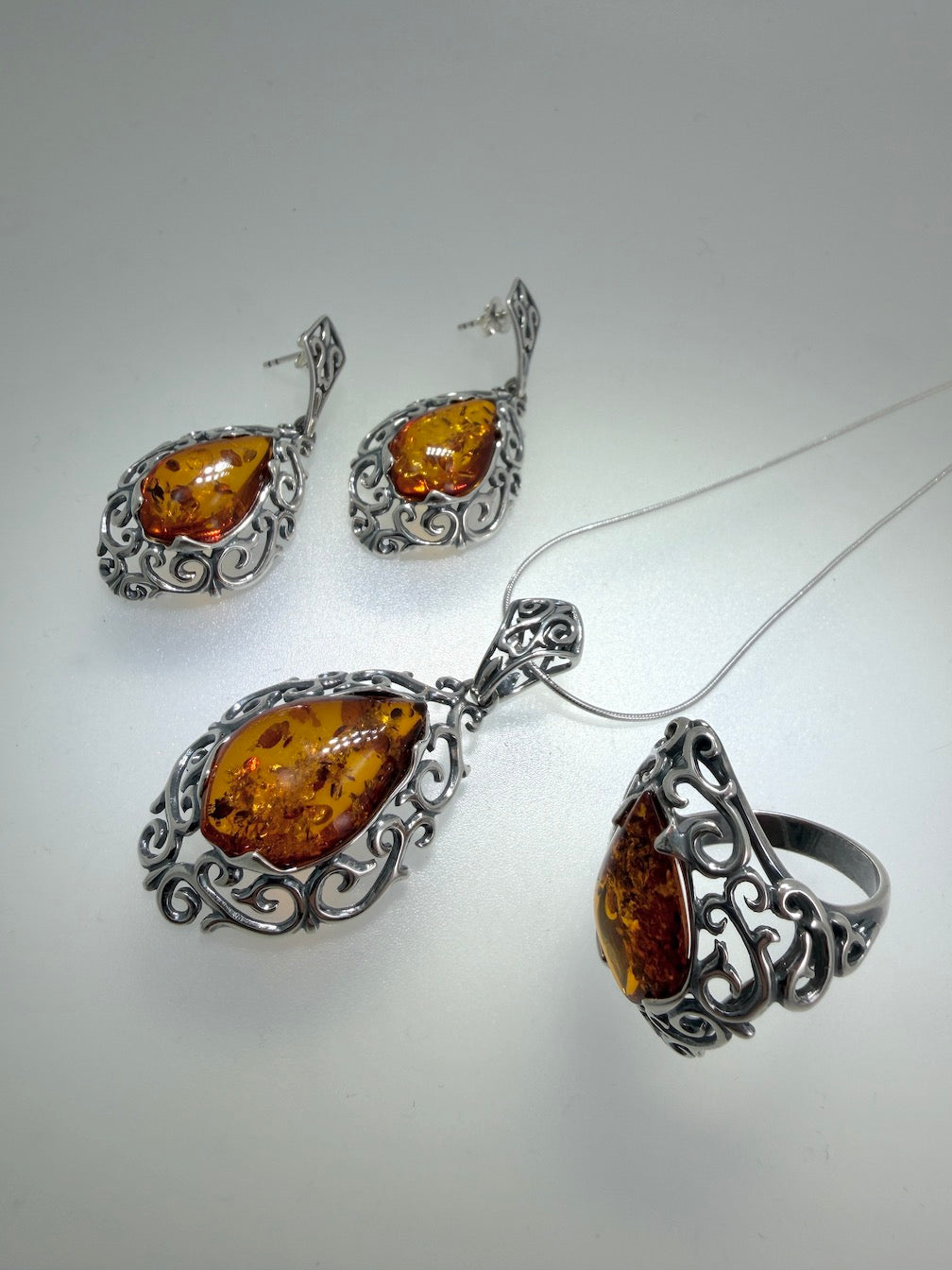 Vintage Gothic Swirl Baltic Amber Jewelry Set – Sterling Silver Earrings, Necklace & Ring