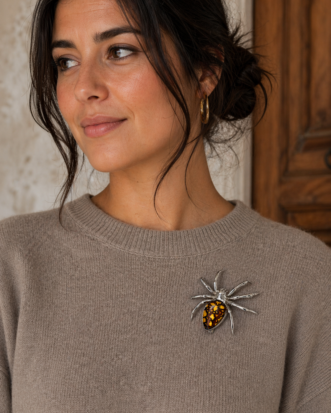Golden Glow Crawler” – Sterling Silver & Honey Baltic Amber Spider Pendant
