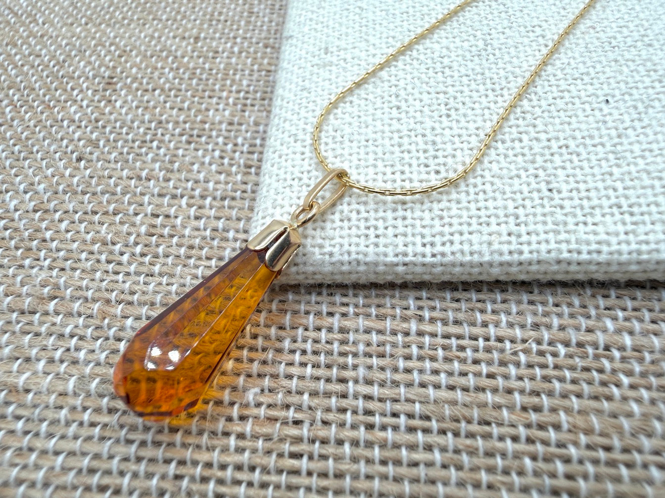 14K Gold & Honey Baltic Amber Drop Pendant – Faceted Amber – Lightweight Everyday Gold Pendant