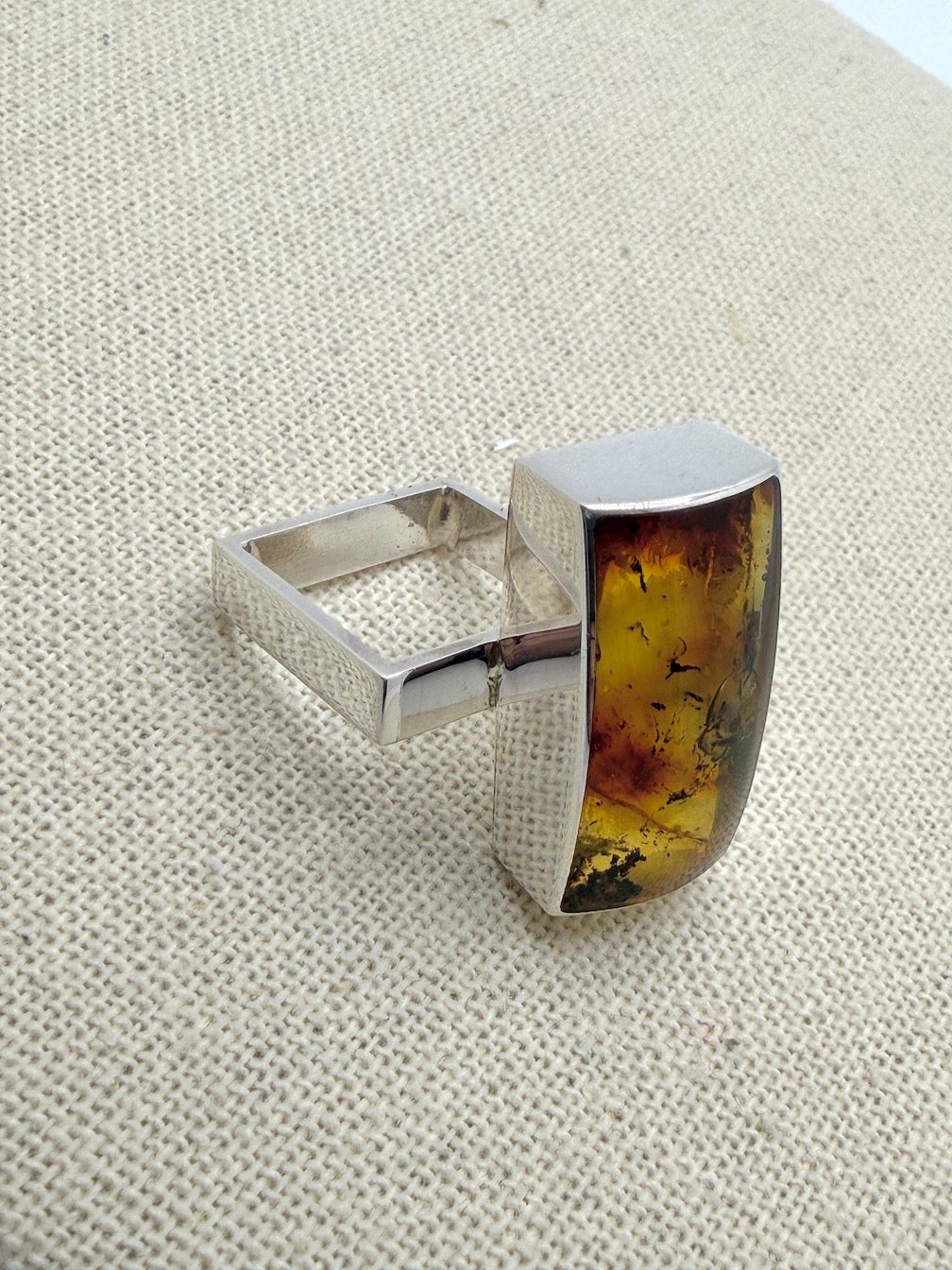 Ambermoda Designer Sterling Silver & Genuine Honey Baltic Amber Avant-Garde Modern Ring with Square Shank