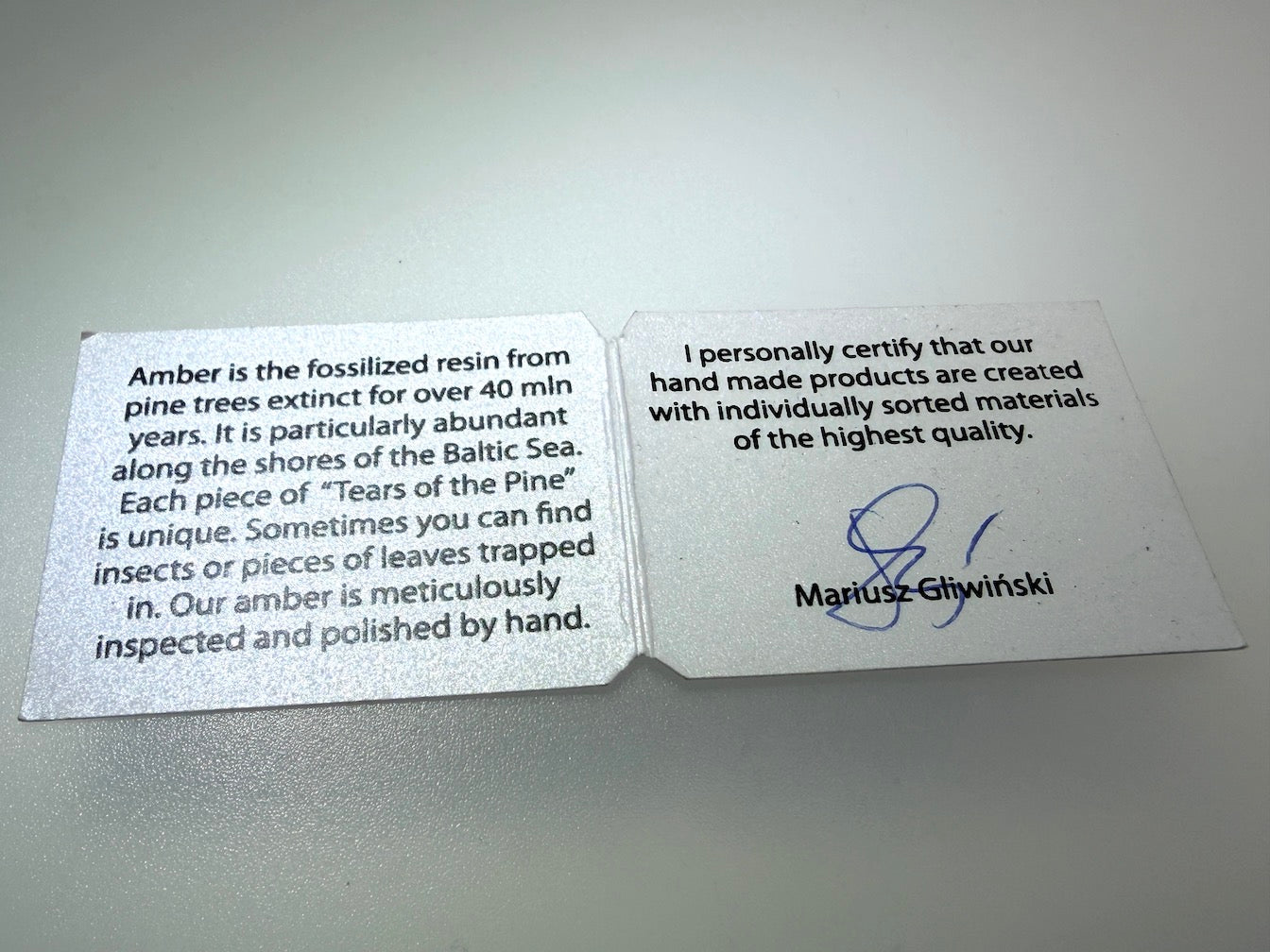 Ambermoda Designer Sterling Silver Rectangular Link Necklace with Genuine Honey Baltic Amber – Design by Mariusz Gliwiński