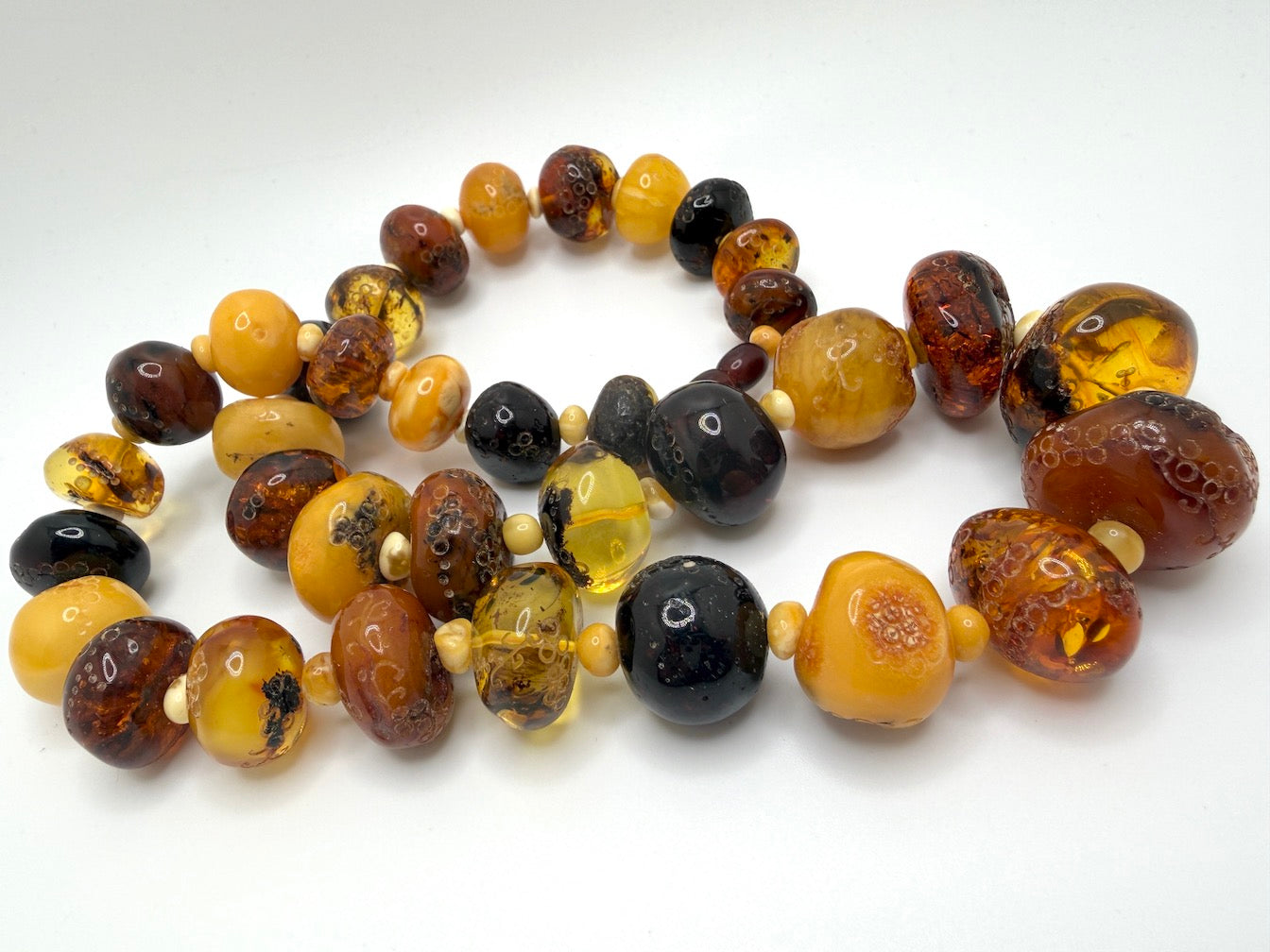 Baltic Amber Ombre Bead Necklace – Multicolor Graduated Design