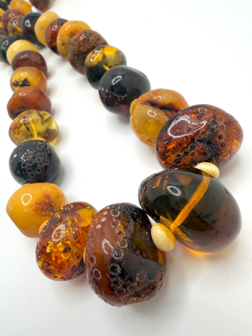 Baltic Amber Ombre Bead Necklace – Multicolor Graduated Design