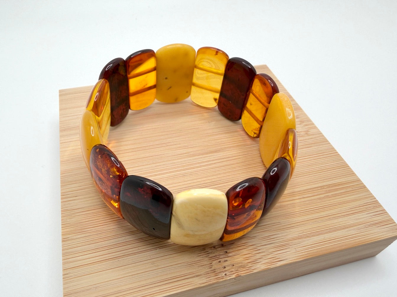Baltic Amber Ombré Stretch Bracelet – Lemon, Cognac & Cherry Amber