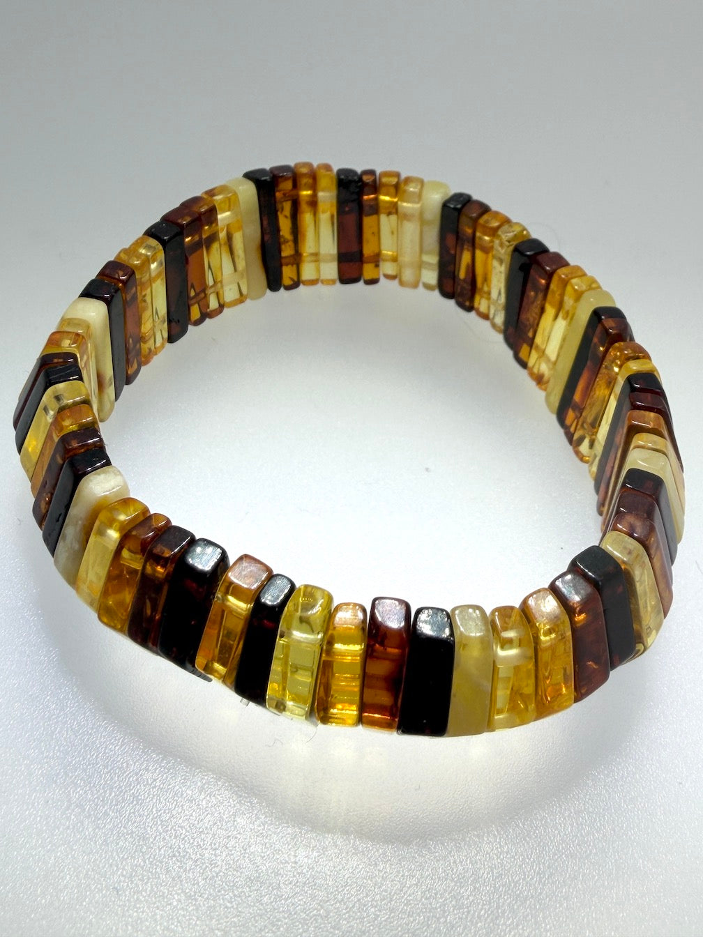Baltic Amber Ombré Stretch Bracelet – Diamond Polished Lemon, Cognac & Cherry Amber