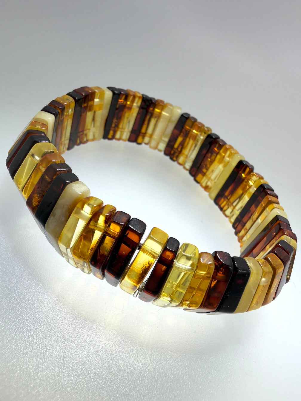 Baltic Amber Ombré Stretch Bracelet – Diamond Polished Lemon, Cognac & Cherry Amber