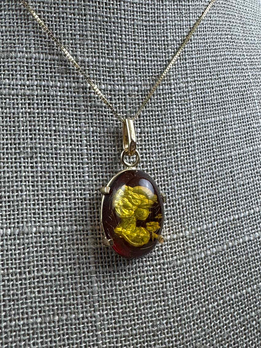 Genuine Baltic Amber Intaglio Cameo Pendant & Earrings Set - Honey Amber in 14K Gold