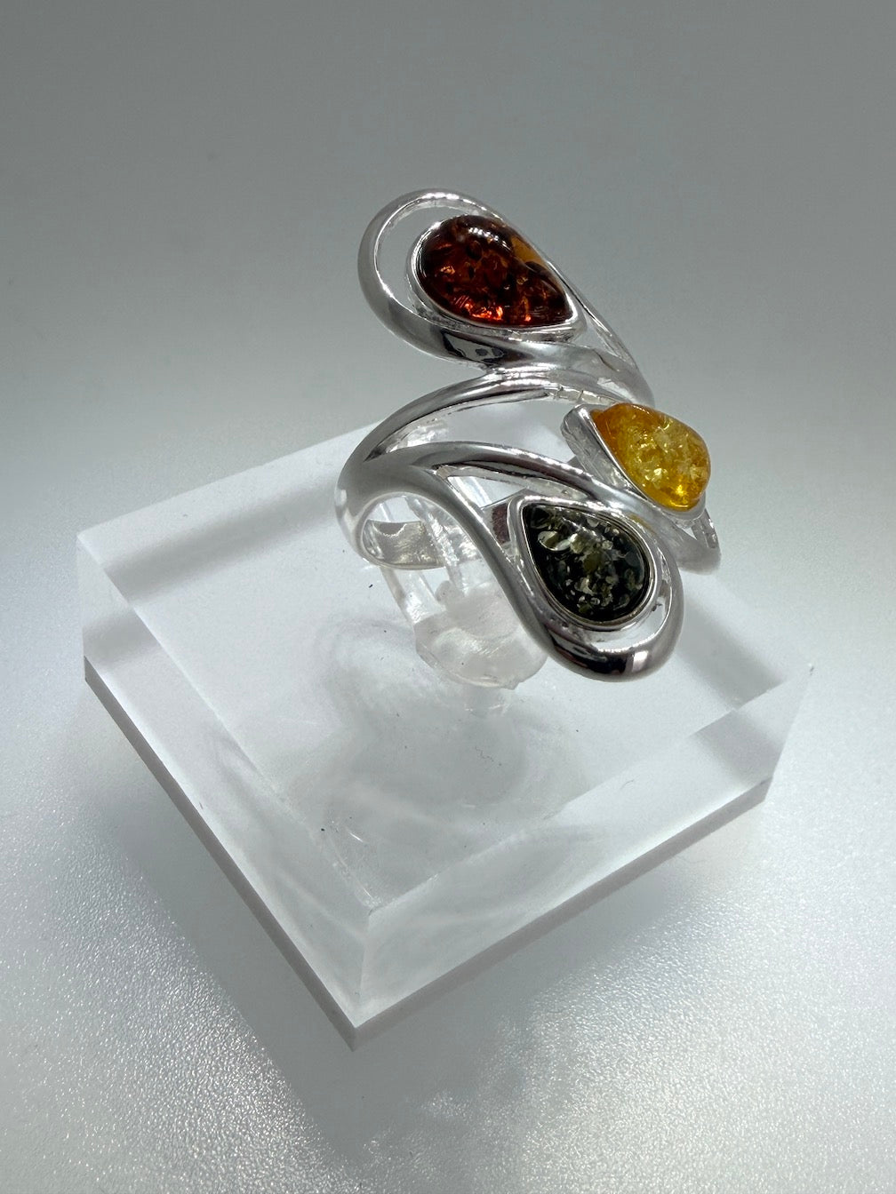 Genuine Baltic Amber Multistone Comfort Fit Design Ring in Sterling Silver