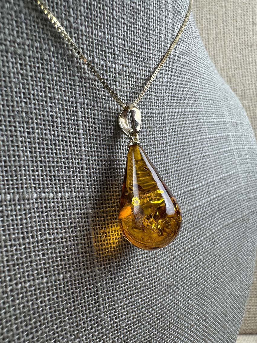Genuine Baltic Amber Ombré Teardrop Pendant & Earring Set - 14K Gold