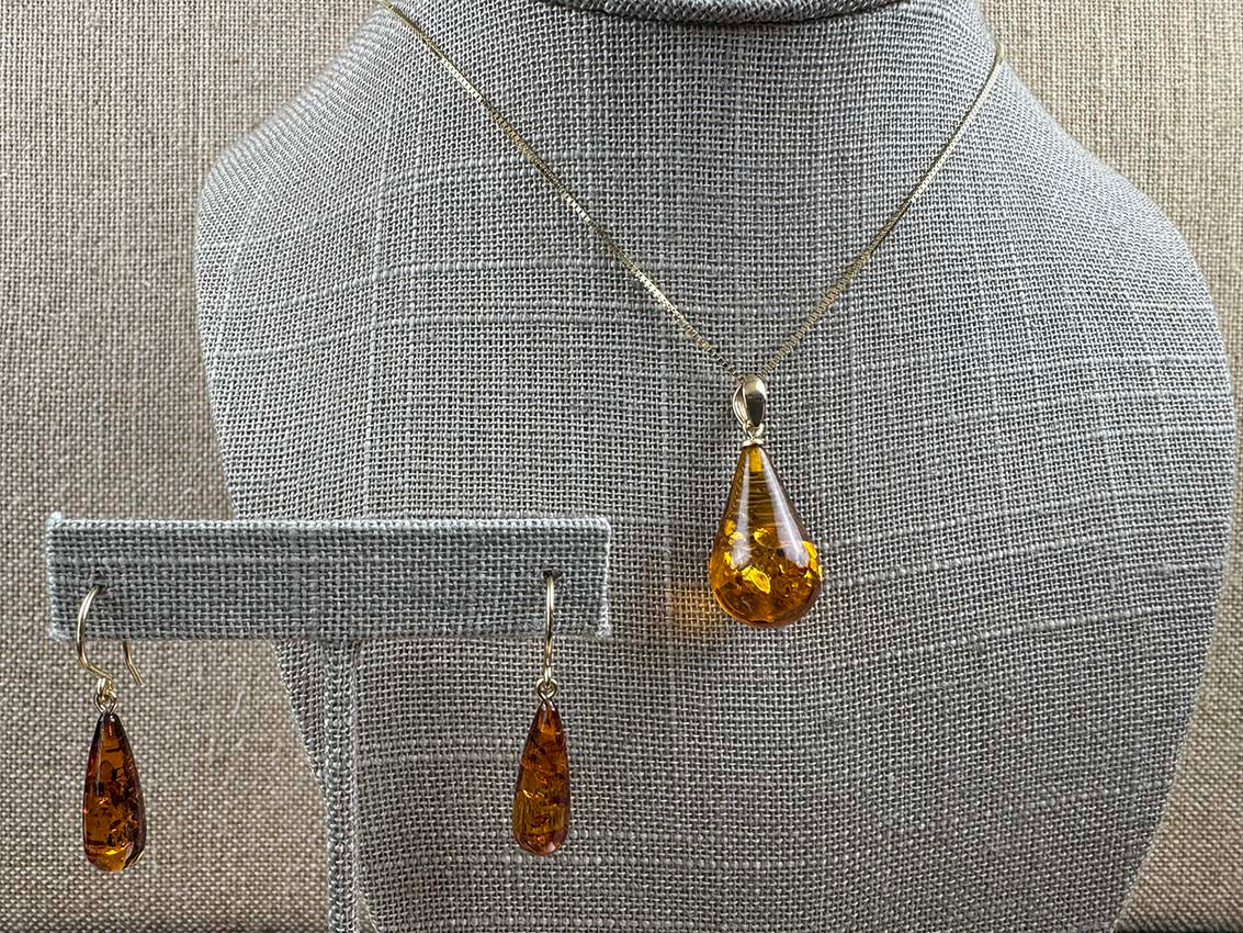 Genuine Baltic Amber Ombré Teardrop Pendant & Earring Set - 14K Gold