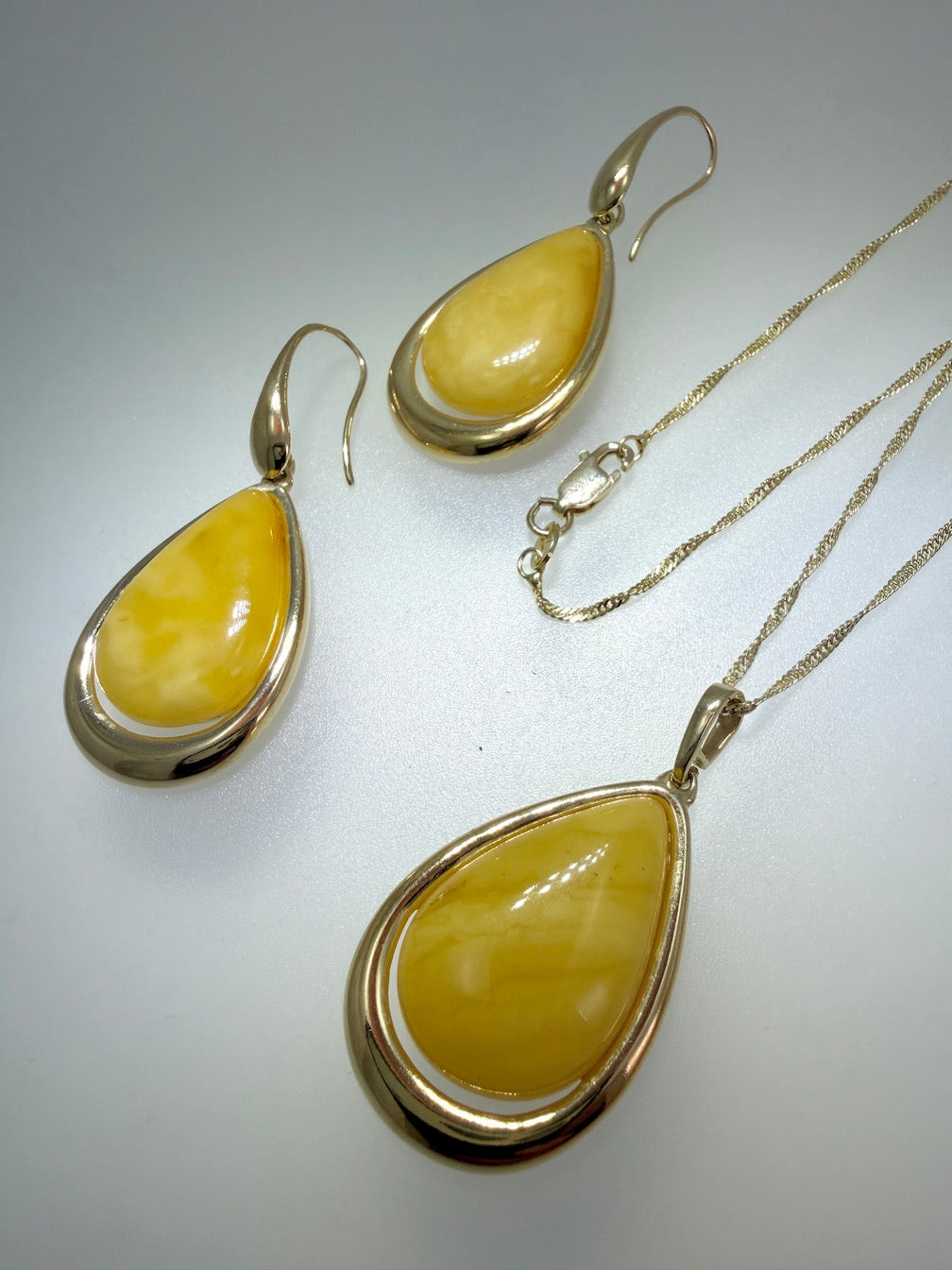 Handmade in Poland • Gold Plated Sterling Silver • Genuine Butterscotch Baltic Amber Set
