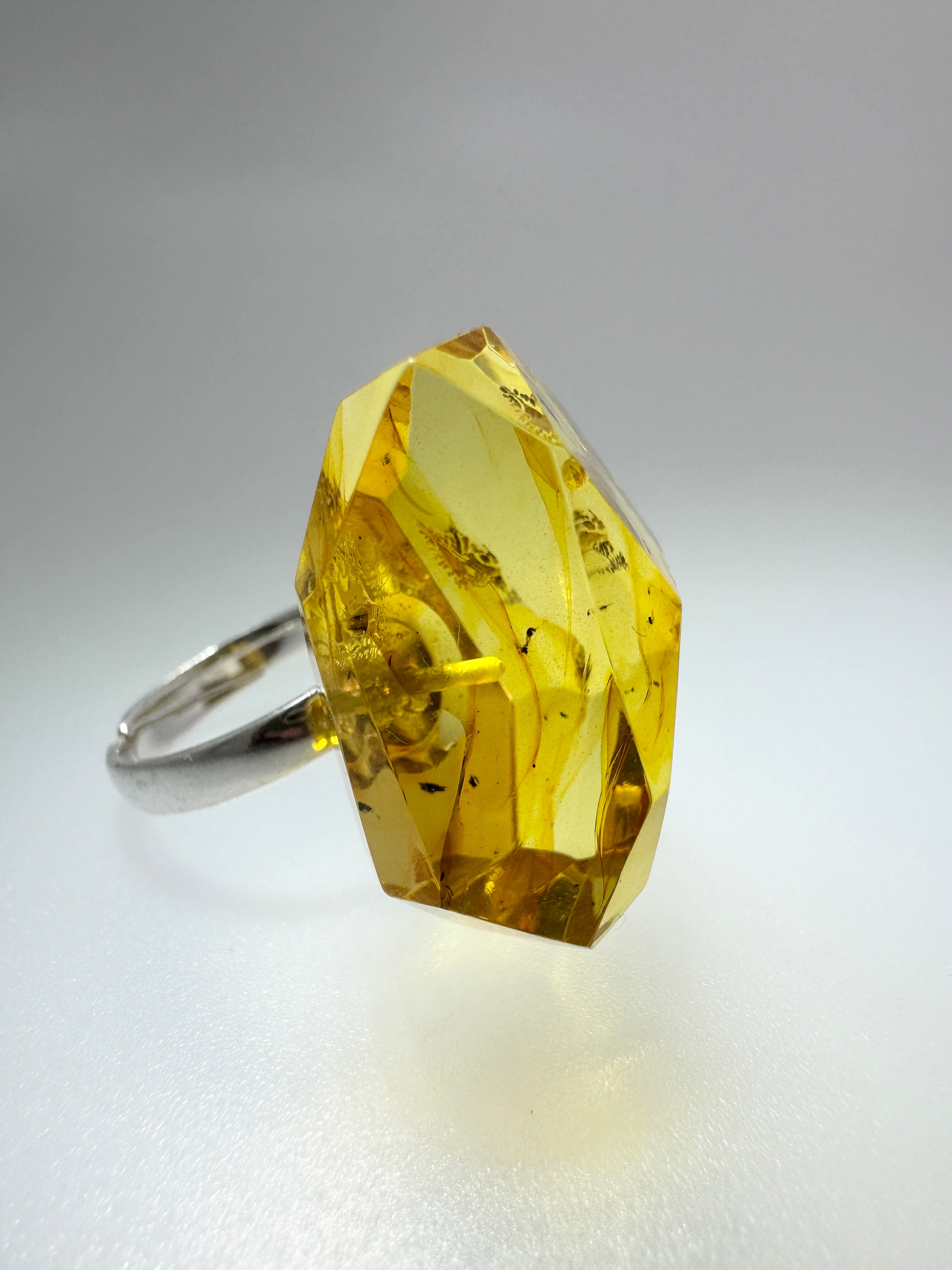 Handmade Sterling Silver Golden Lemon Baltic Amber Faceted Solitaire Ring | Adjustable Open Shank Unique Amber Jewelry