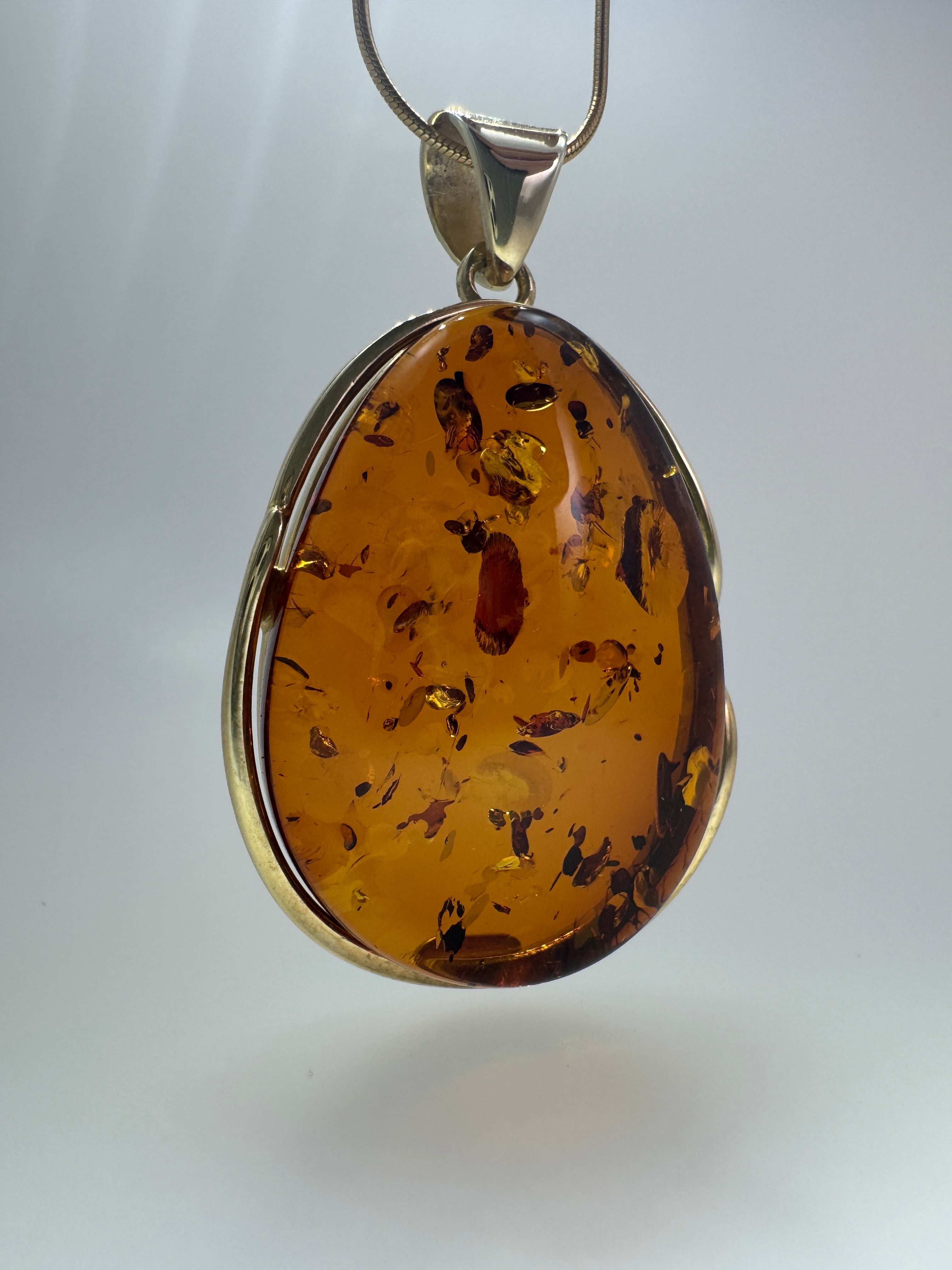 Handmade in Poland Gold Plated Sterling Silver Honey Baltic Amber Ombre Pendant Necklace – Genuine Baltic Amber Jewelry