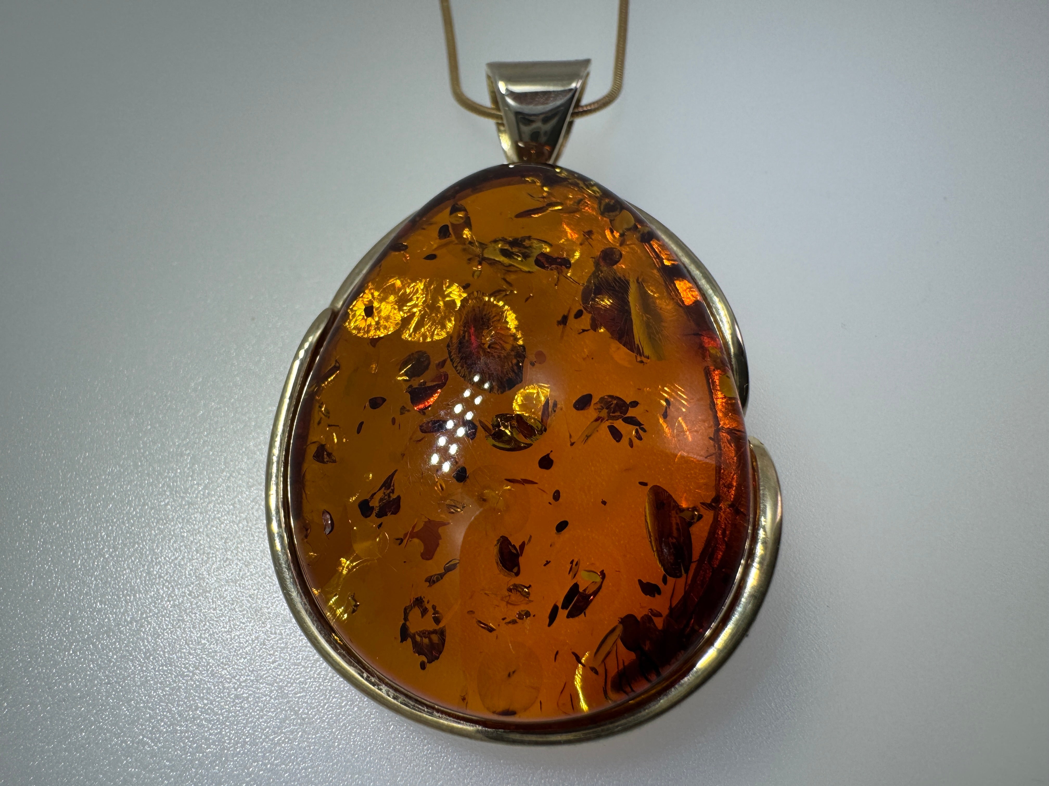 Handmade in Poland Gold Plated Sterling Silver Honey Baltic Amber Ombre Pendant Necklace – Genuine Baltic Amber Jewelry