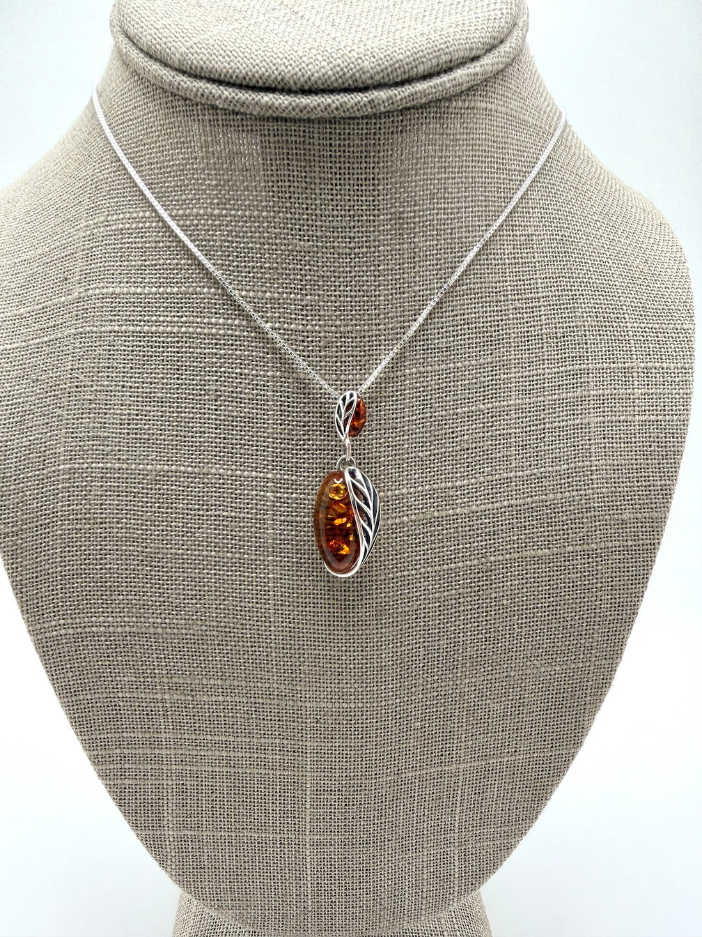 Handmade in Poland – Sterling Silver & Genuine Baltic Amber Pendant Necklace