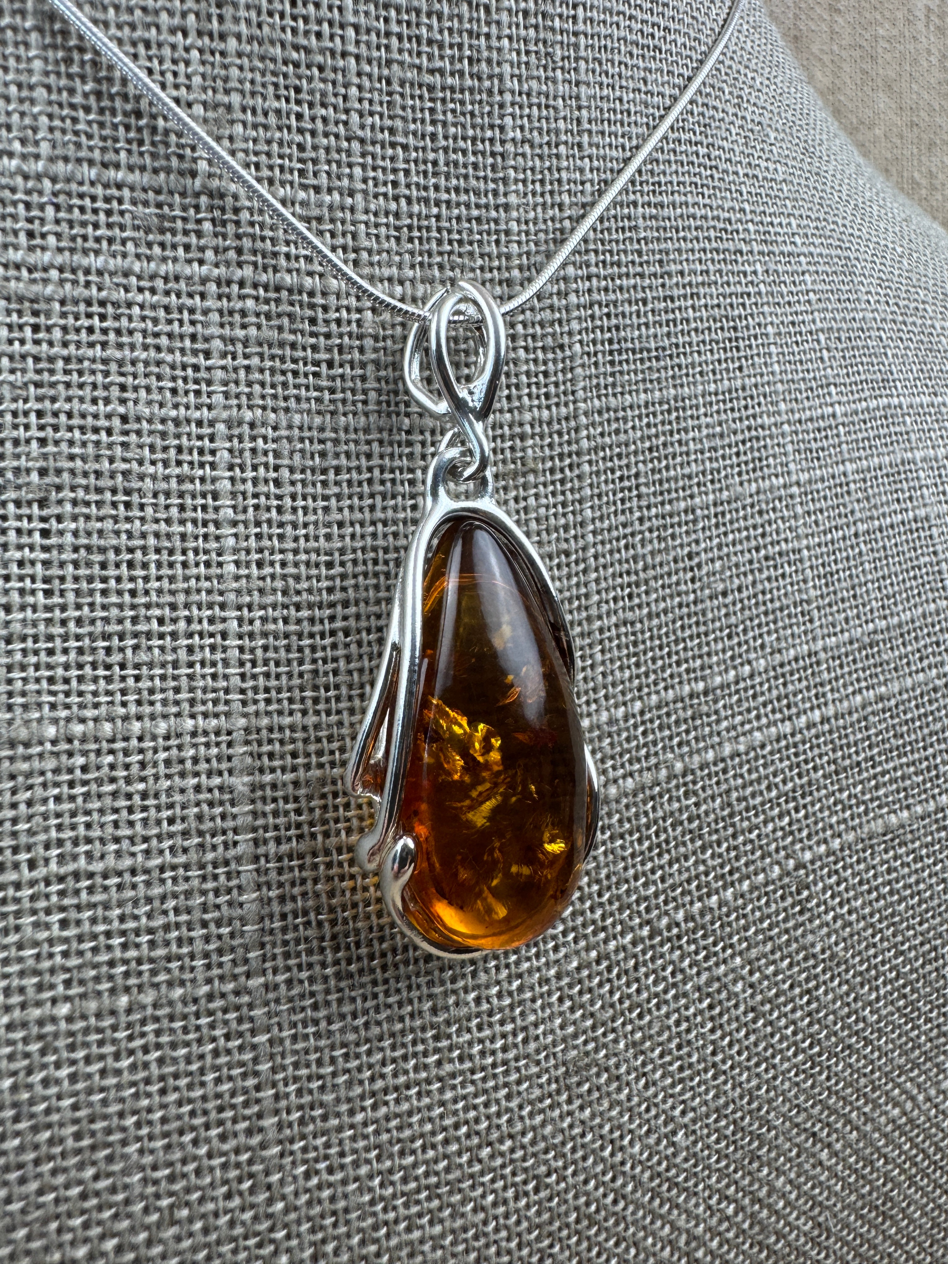 Handmade Classic Baltic Amber & Sterling Silver Pendant Necklace – 18” Snake Chain