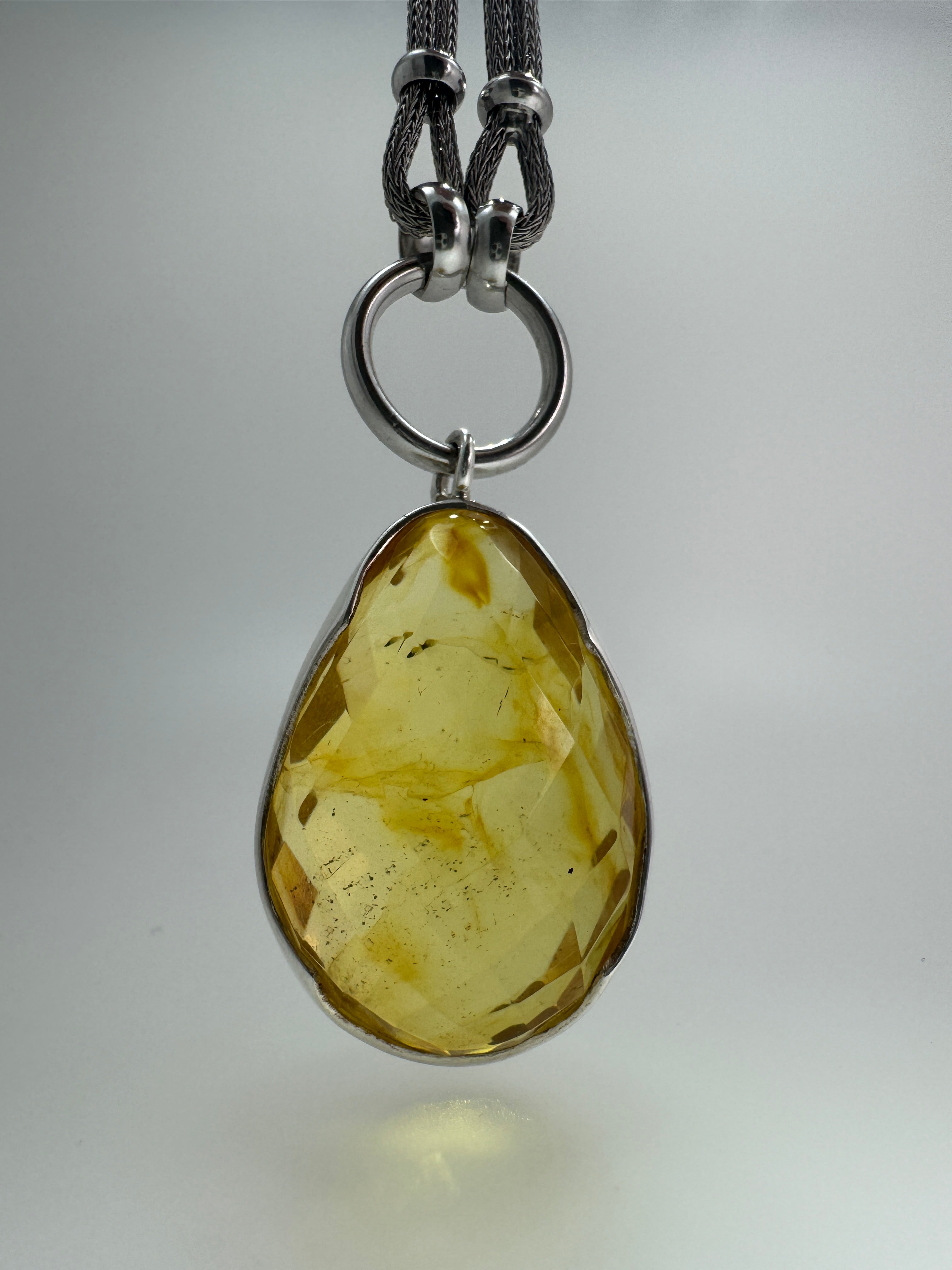 Modern Lemon Baltic Amber Necklace – Faceted Amber Stone on Multi-Wire Sterling Silver Setting