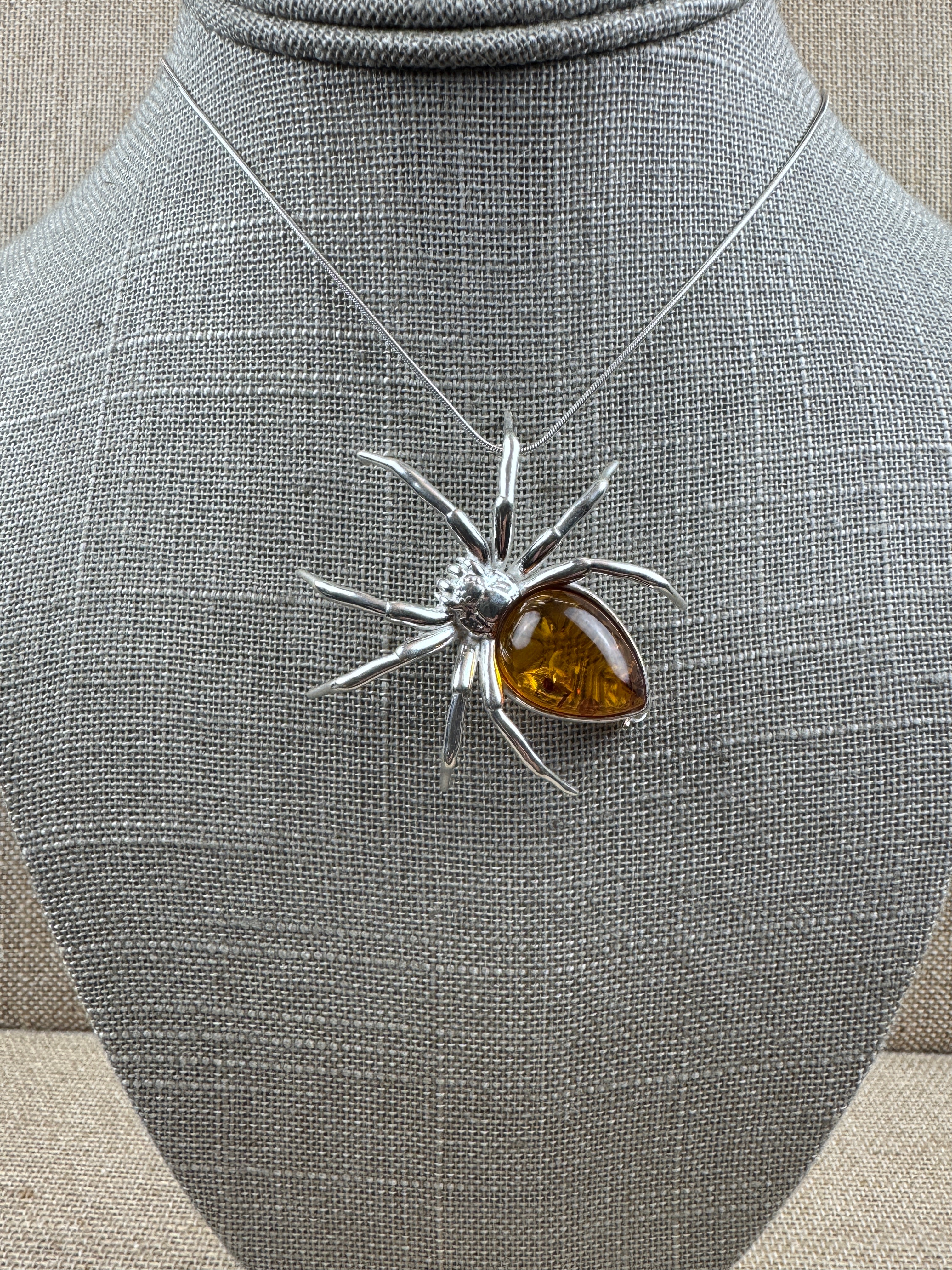 "Golden Glow Crawler" – Sterling Silver & Honey Baltic Amber Spider Pendant