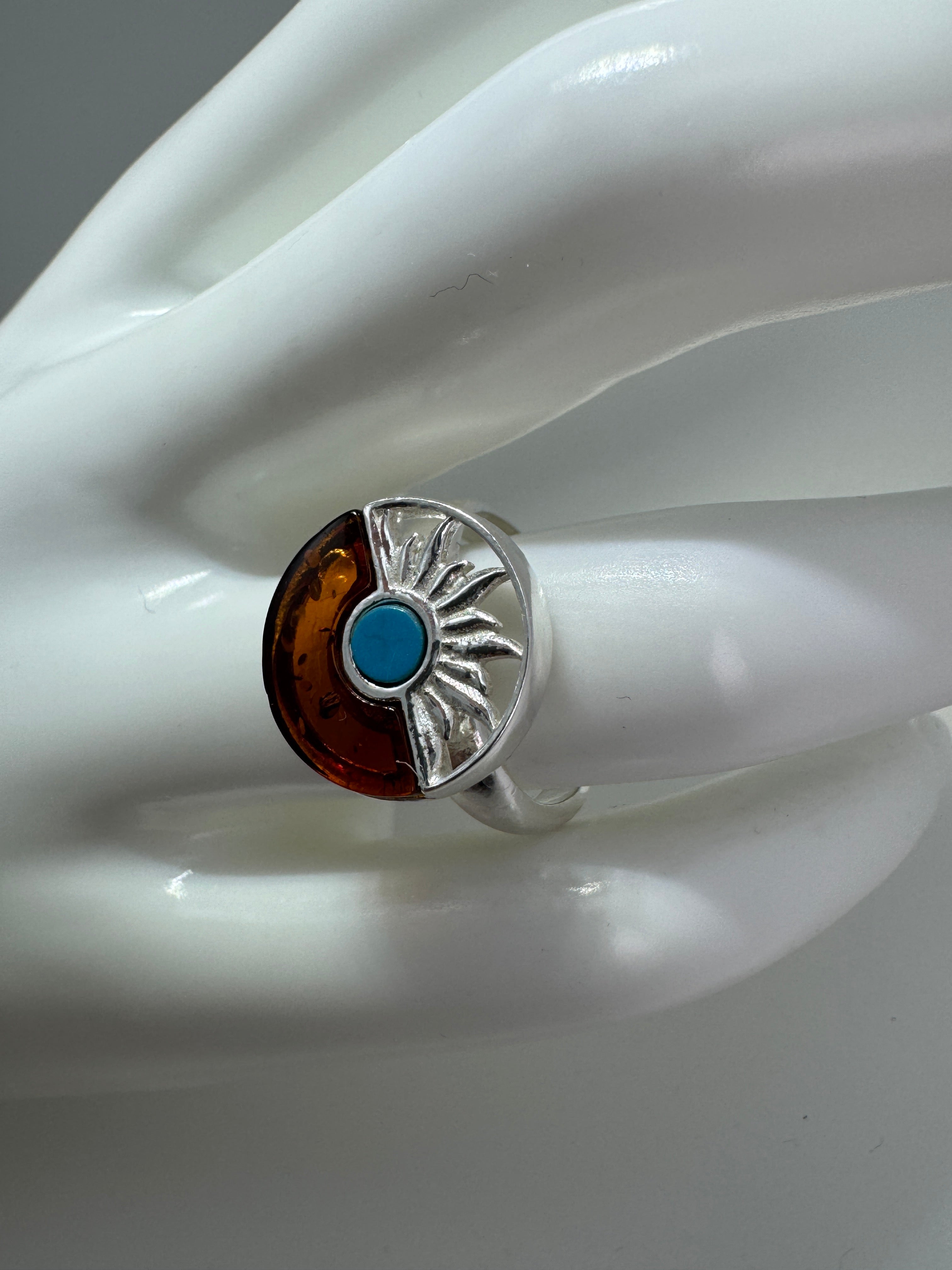 Boho-Style American Indian Inspired Ring – Inlaid Baltic Amber & Genuine Turquoise