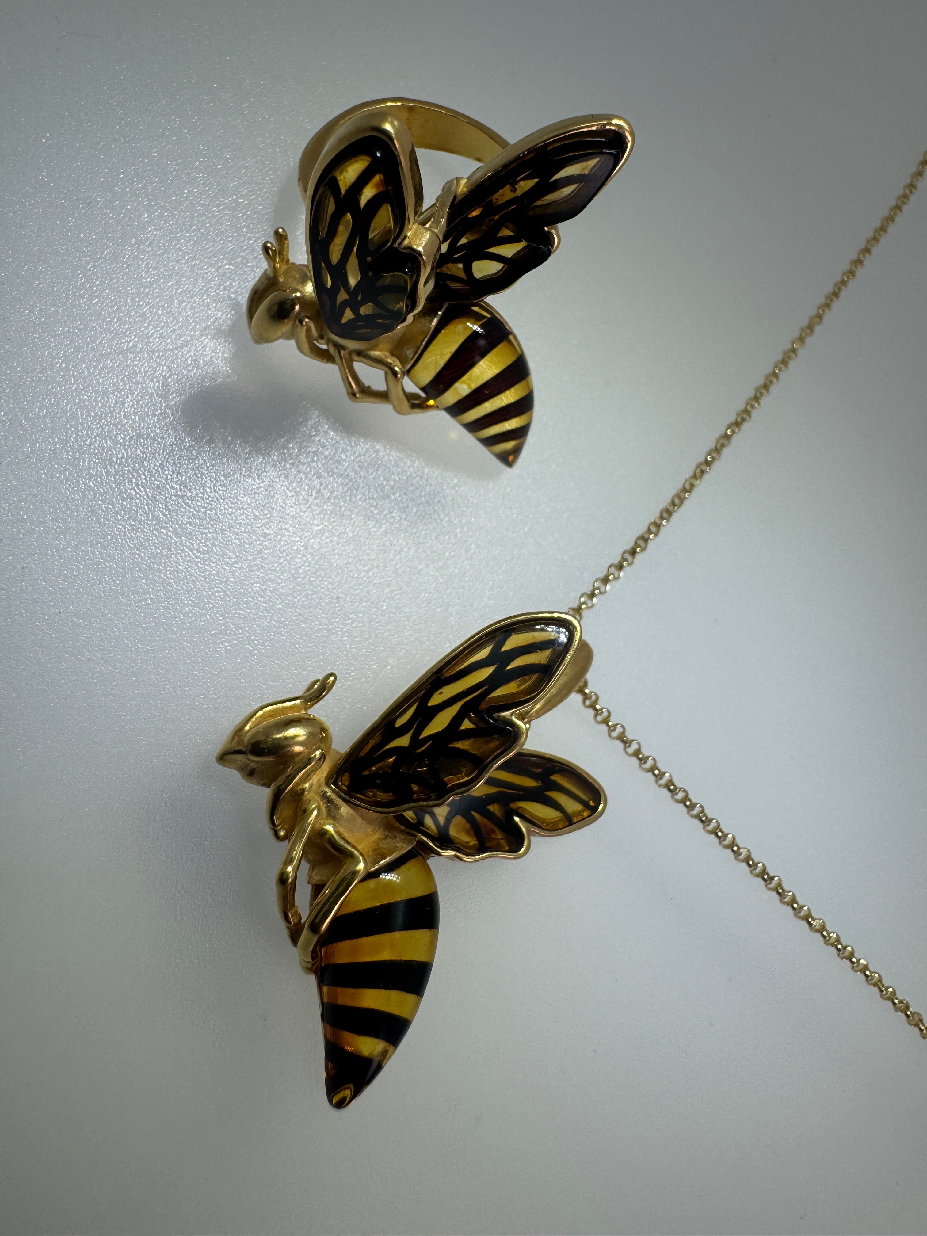 Sterling Silver Gold-Plated Bumblebee Ring – Baltic Amber Body with Matching Pendant