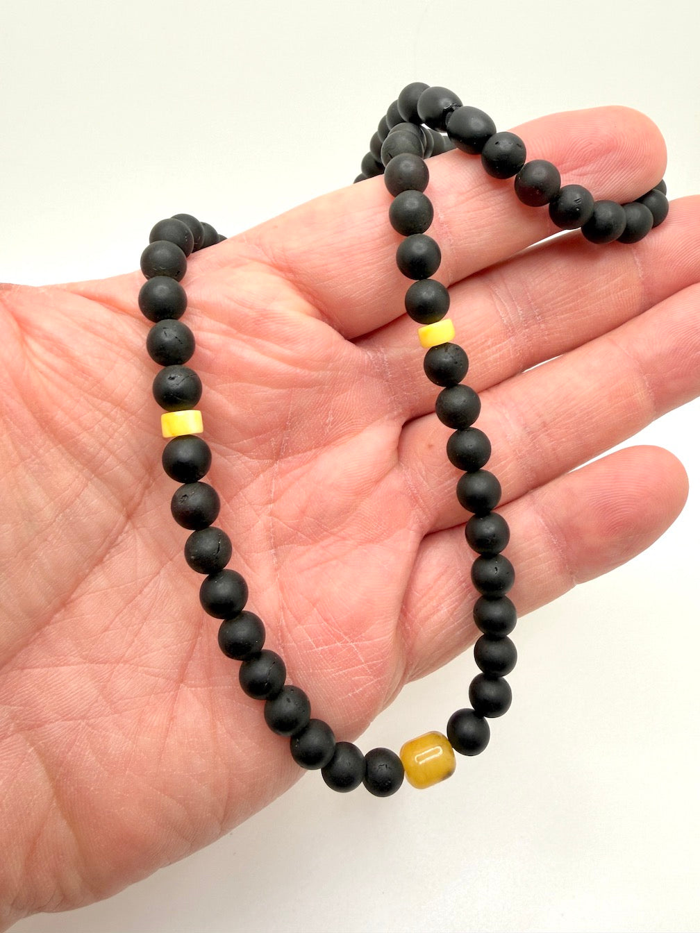 Men’s Natural Baltic Amber Necklace – 21” Unpolished Amber Round Beads with Screw Clasp