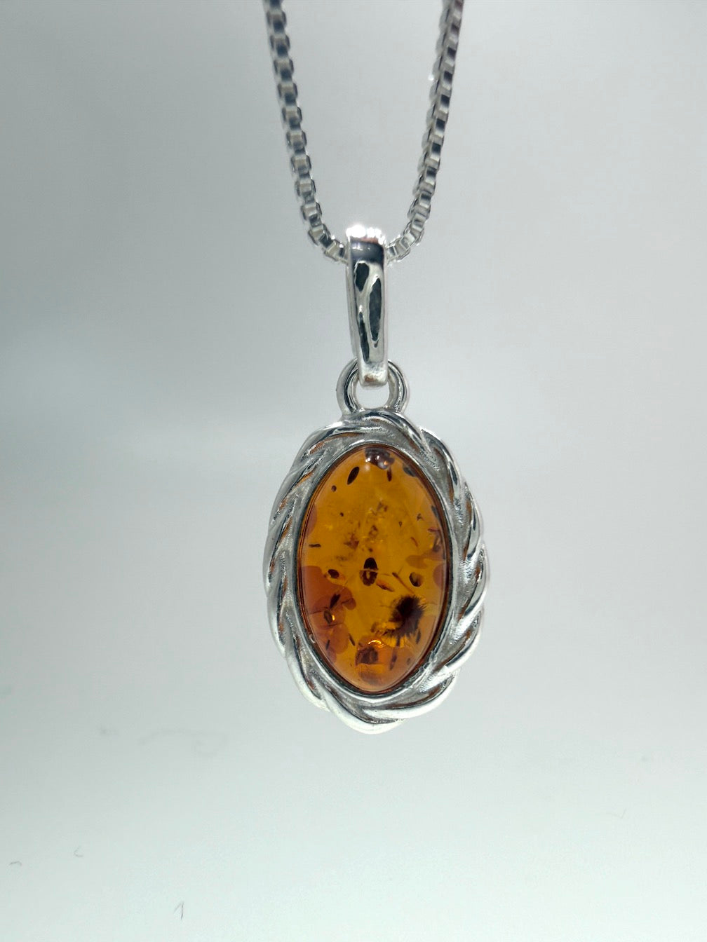 Petite Baltic Amber Oval Pendant – Sterling Silver Mini Amber Necklace on Box Chain – Minimal Everyday Jewelry