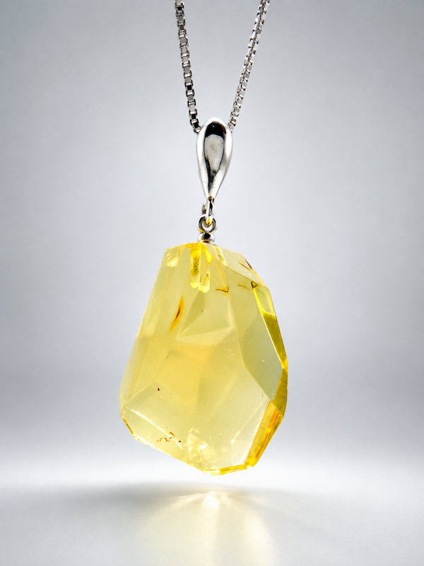 Rare Clear Lemon Baltic Amber Faceted Pendant Necklace
