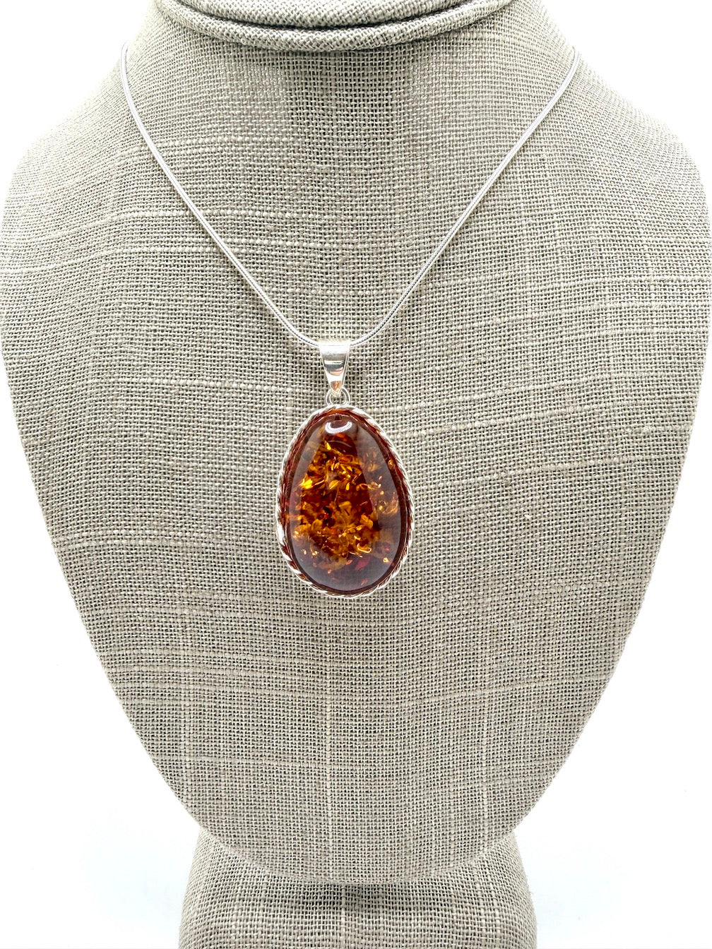 Sterling Silver Honey Baltic Amber Ombre Pendant Necklace – Genuine Baltic Amber Jewelry